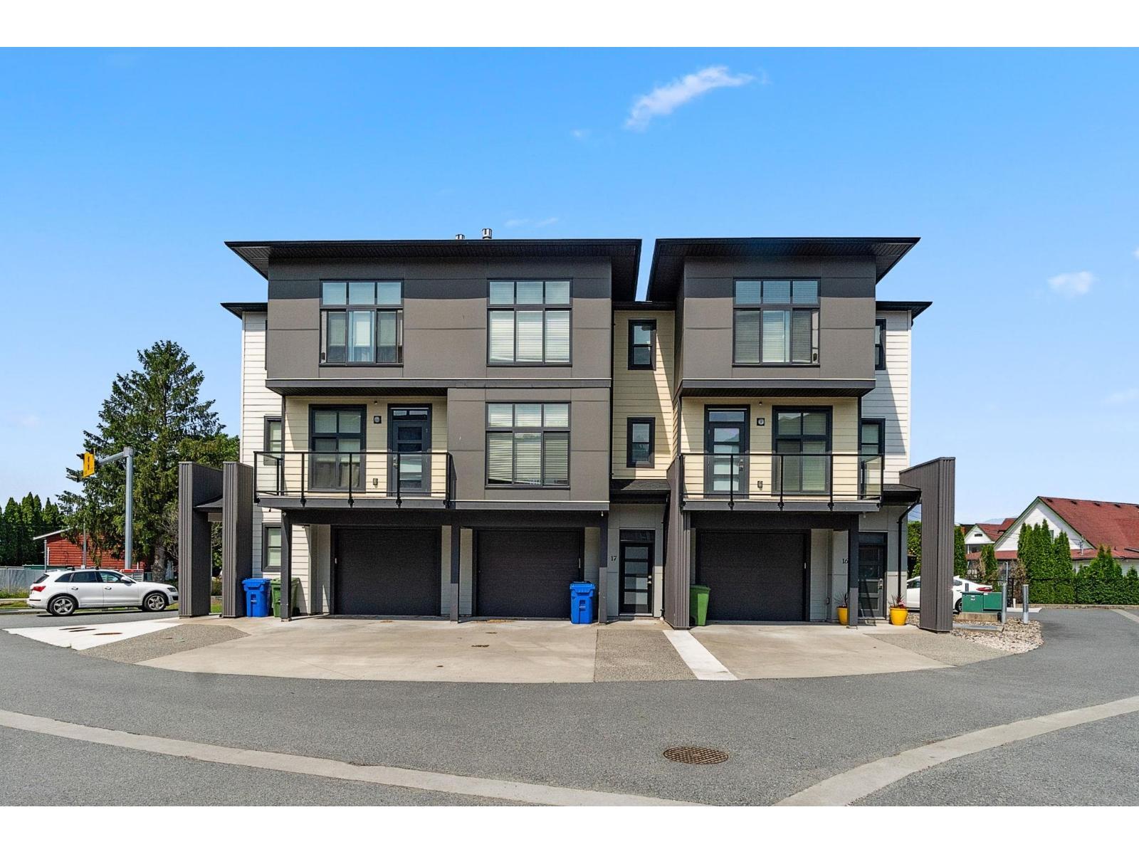 12 6029 PROMONTORY ROAD, Sardis South