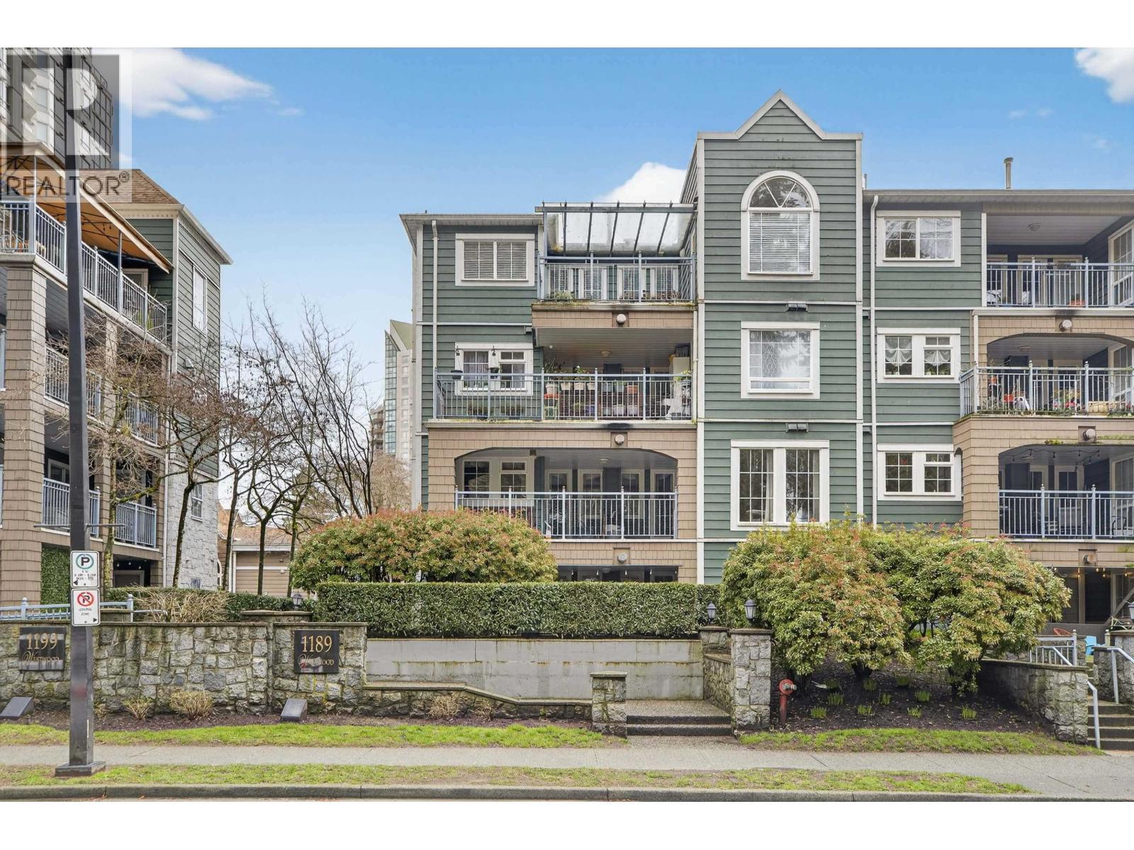 213 1189 WESTWOOD STREET