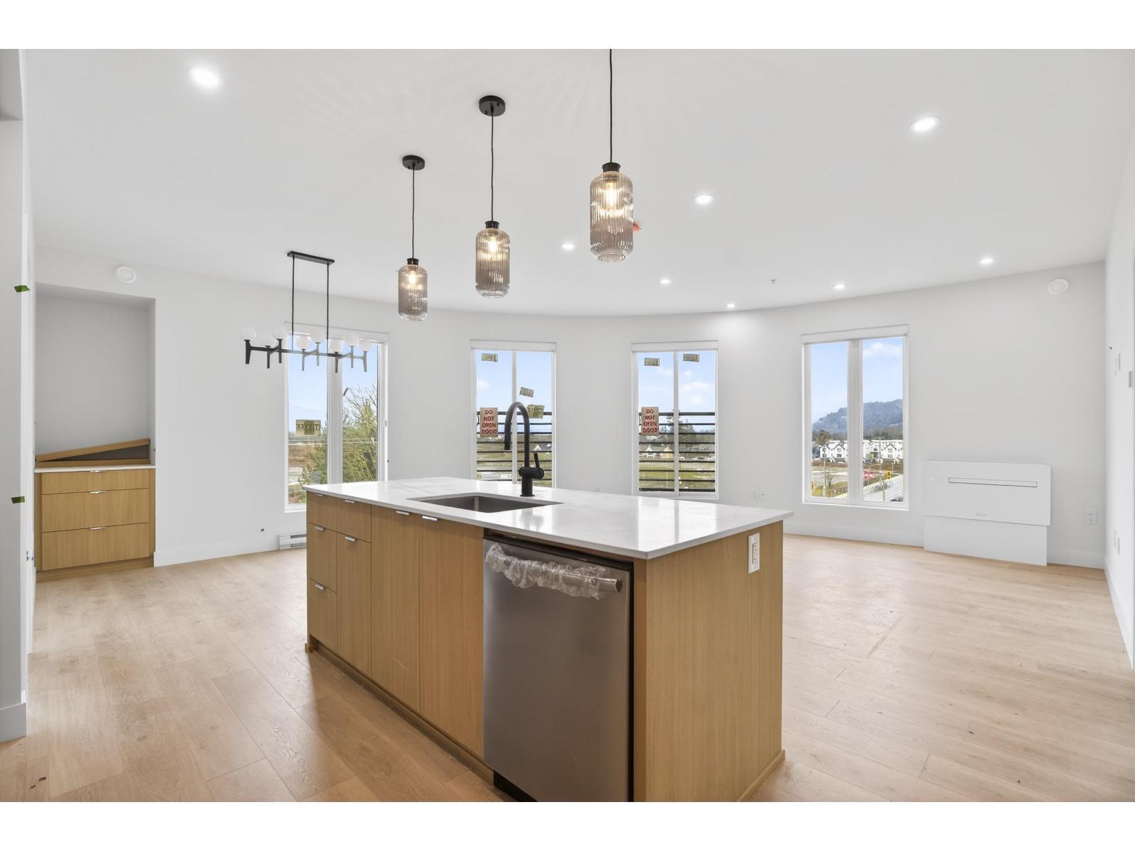 403 46185 THOMAS ROAD, Sardis East Vedder