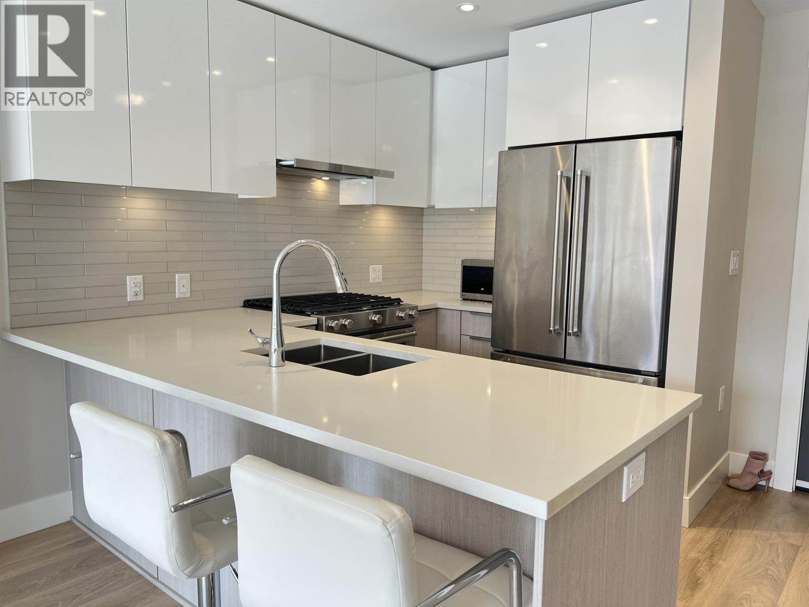 509 3588 SAWMILL CRESCENT