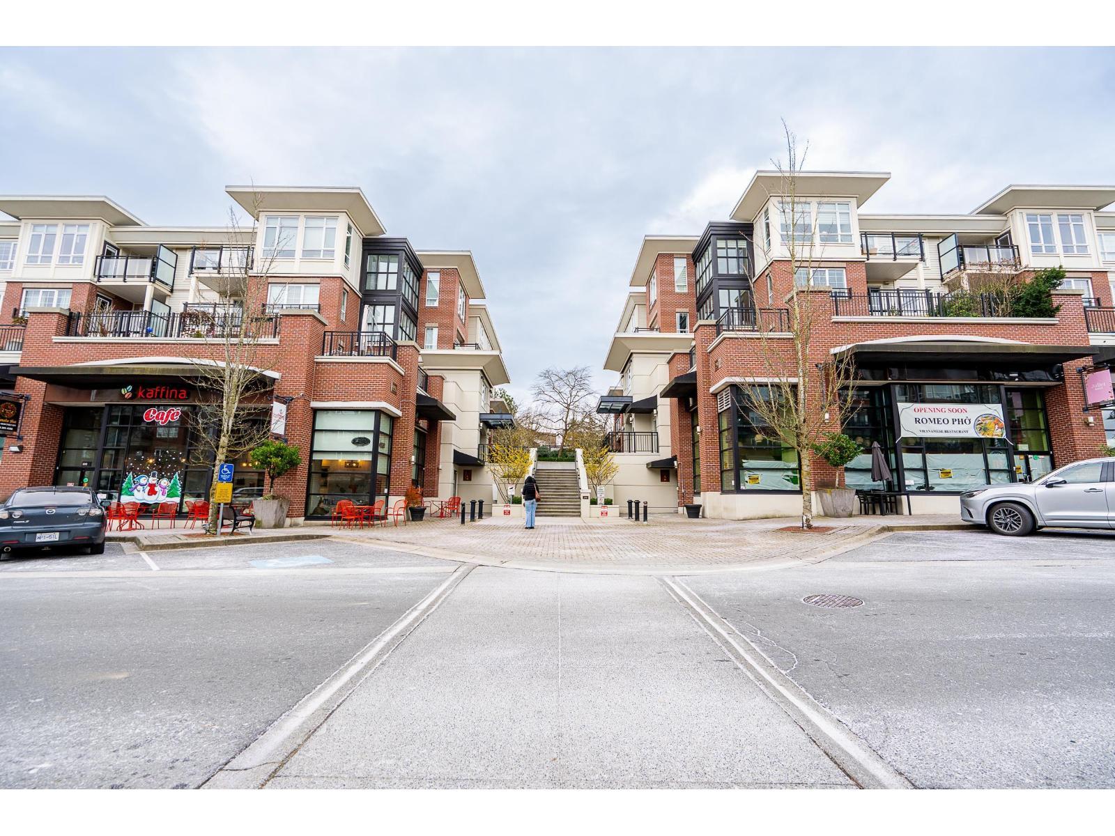 303 2950 KING GEORGE BOULEVARD