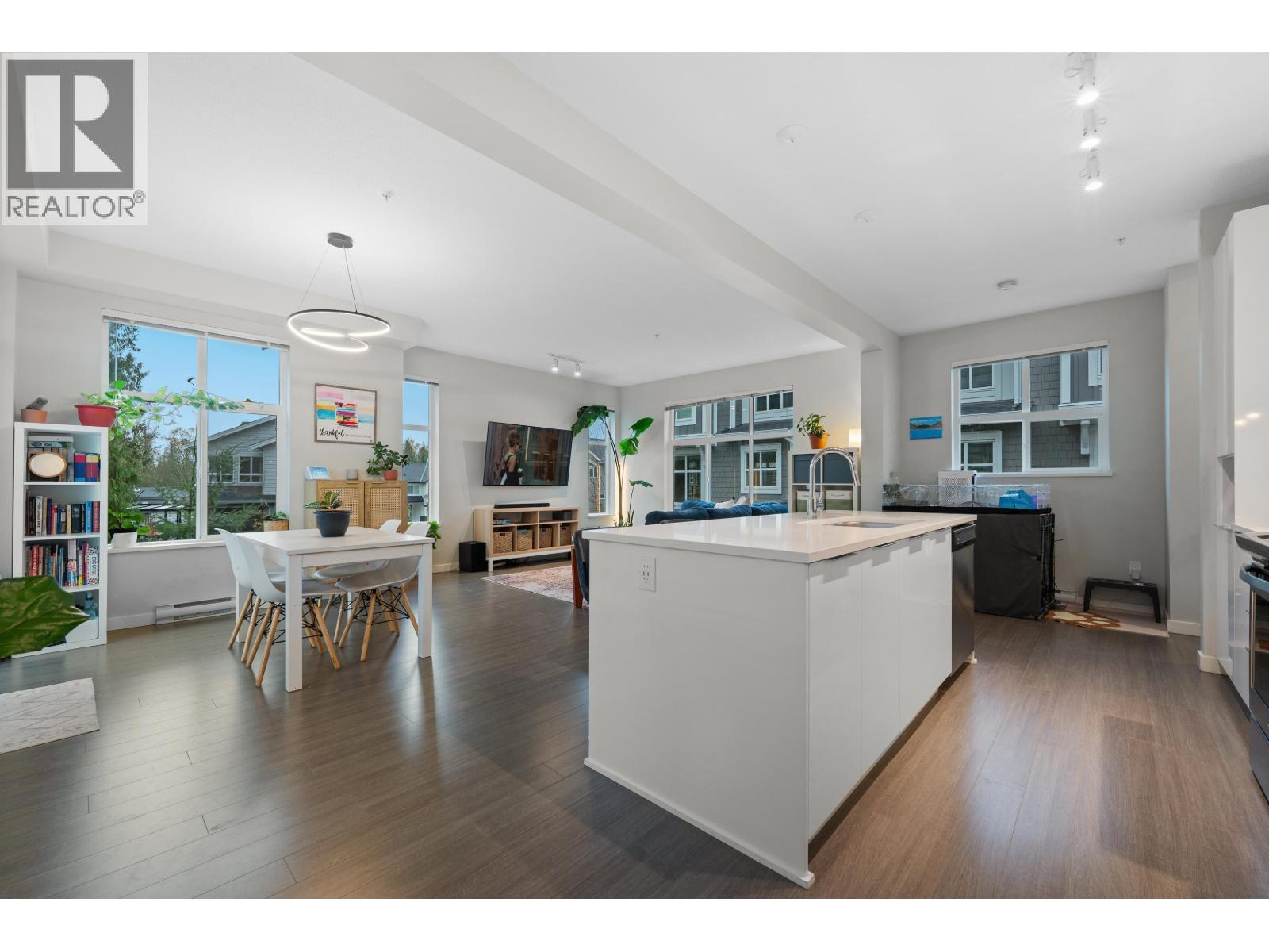 1904 11295 PAZARENA PLACE