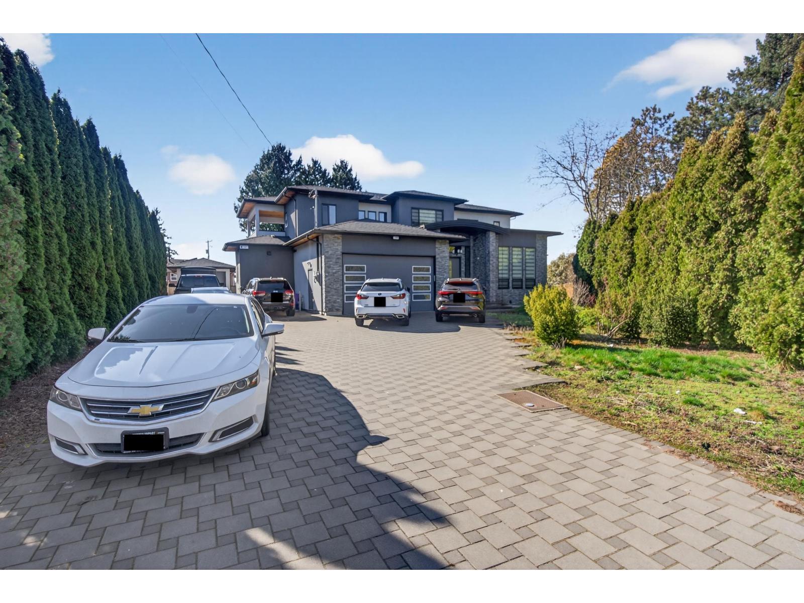 11890 GILMOUR CRESCENT