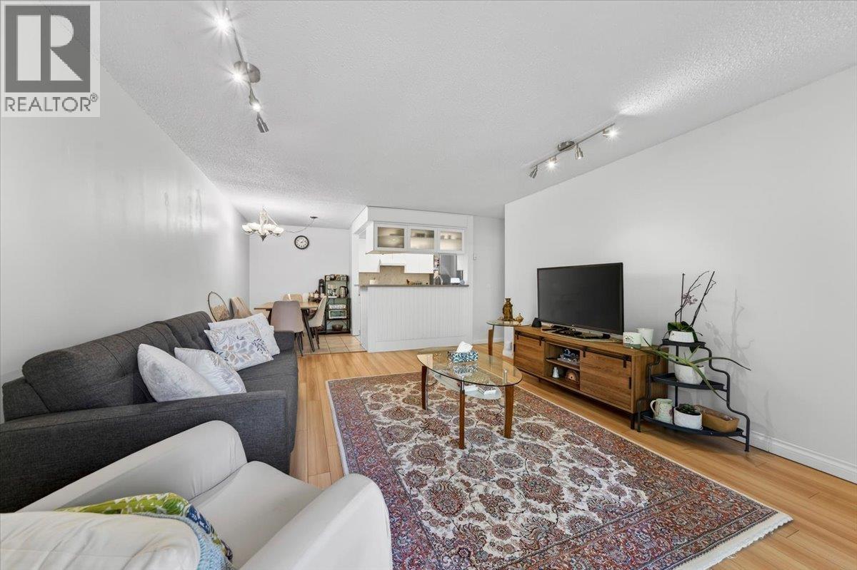 118 200 WESTHILL PLACE