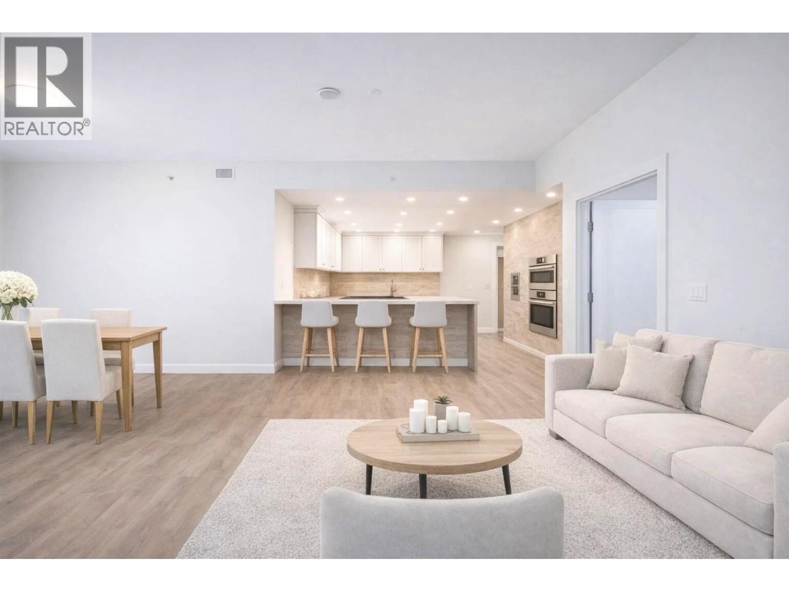 1703 660 QUAYSIDE DRIVE