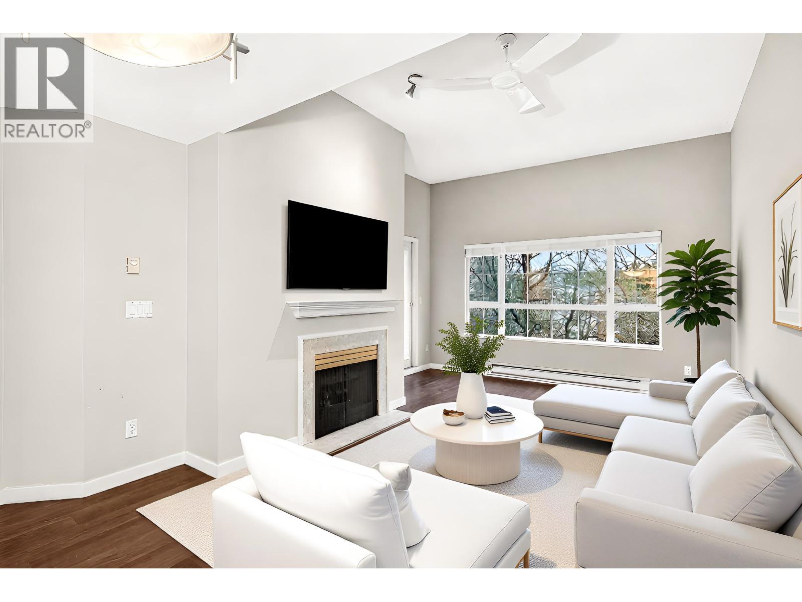 407 - 2970 PRINCESS CRESCENT