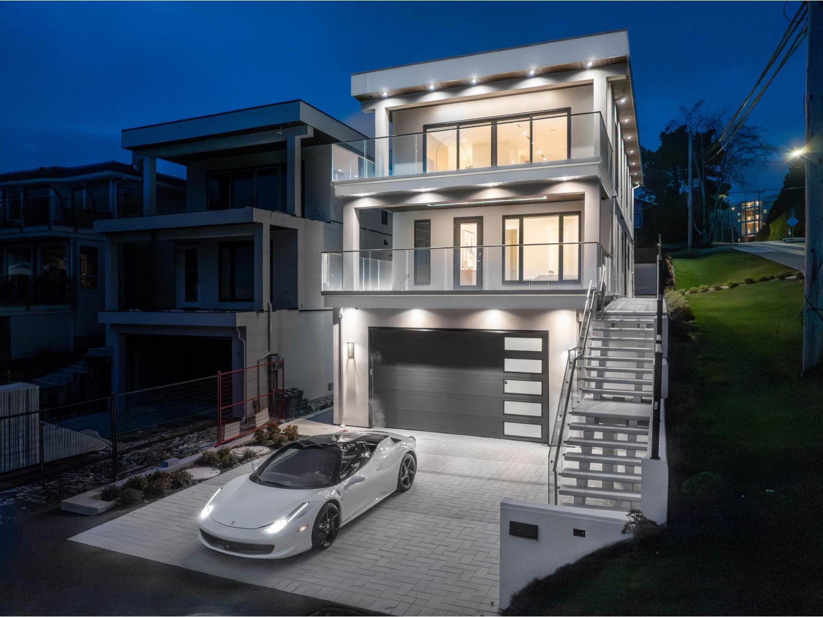 14799 OXENHAM AVENUE