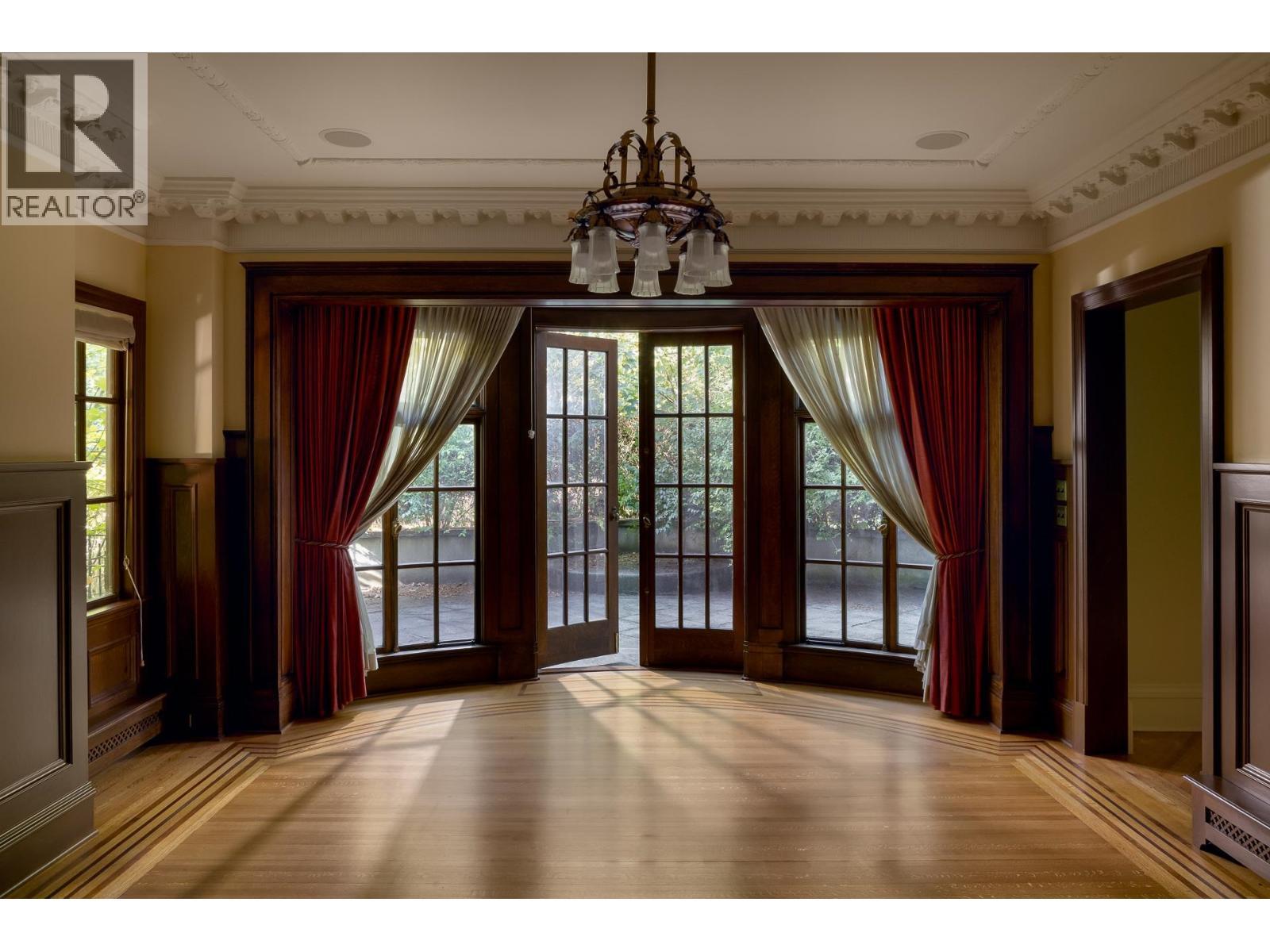 1 3838 CYPRESS STREET