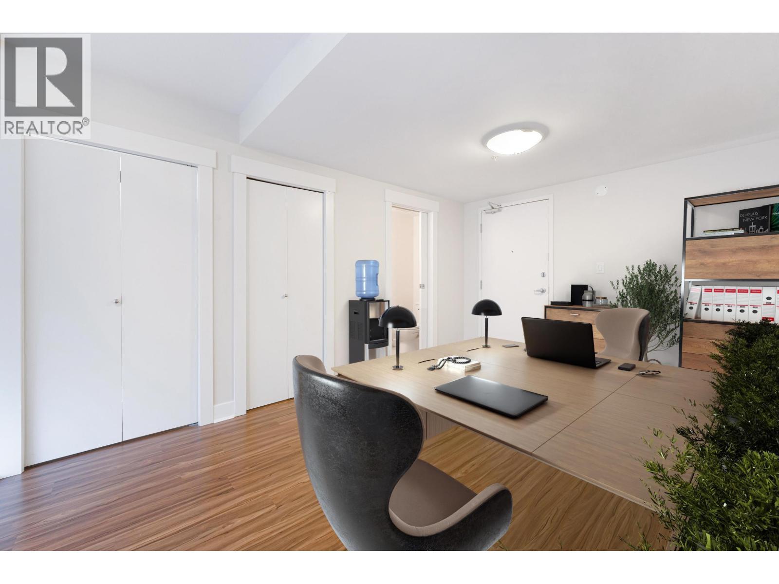 110 258 SIXTH STREET