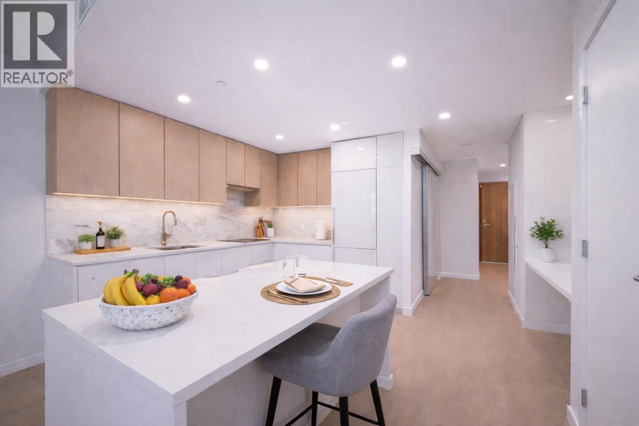 909 2108 GILMORE AVENUE