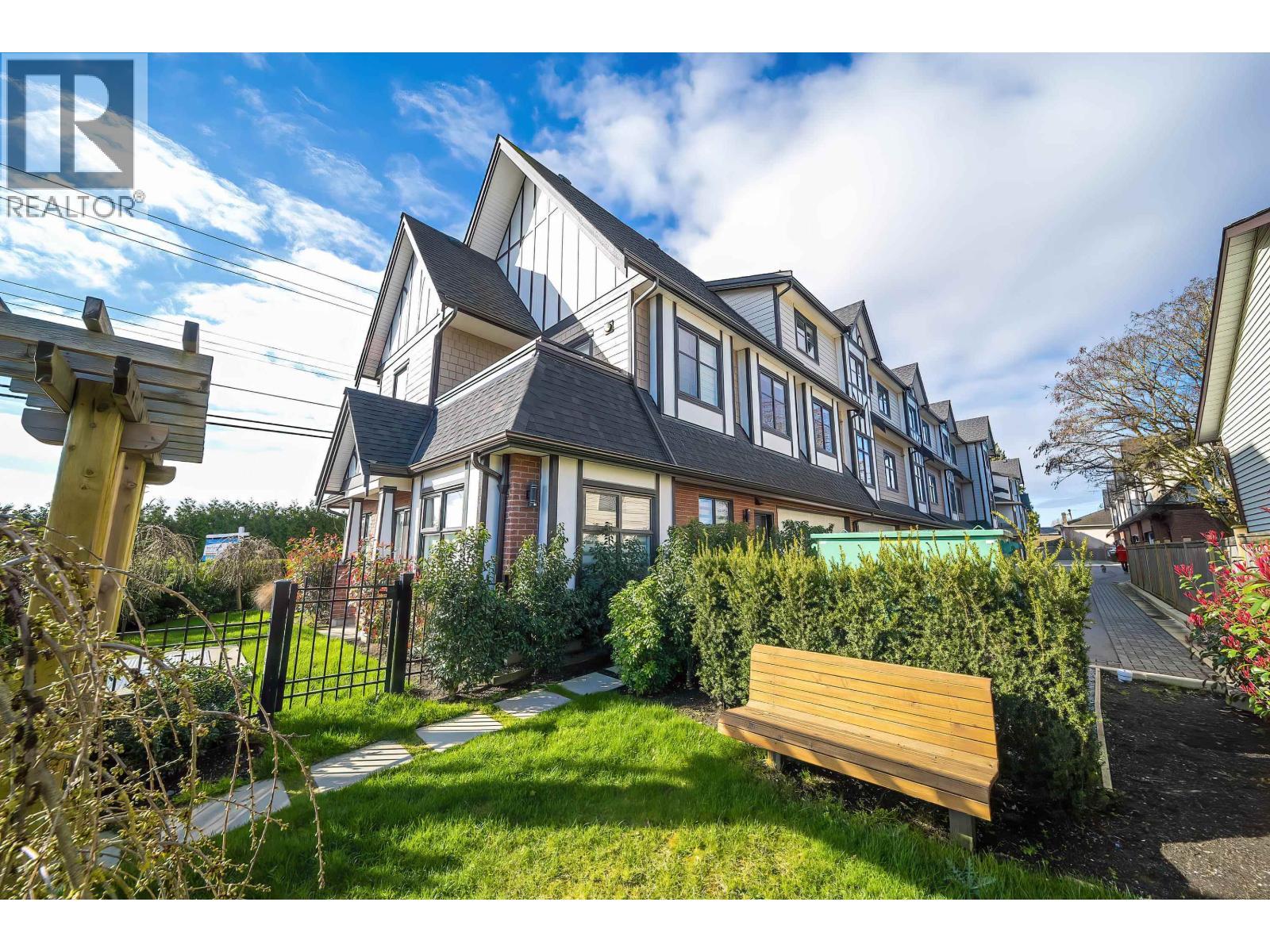 5 9899 STEVESTON HIGHWAY