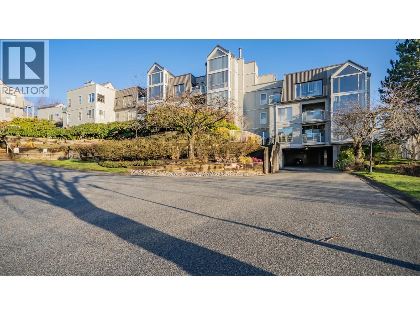 306 48 RICHMOND STREET