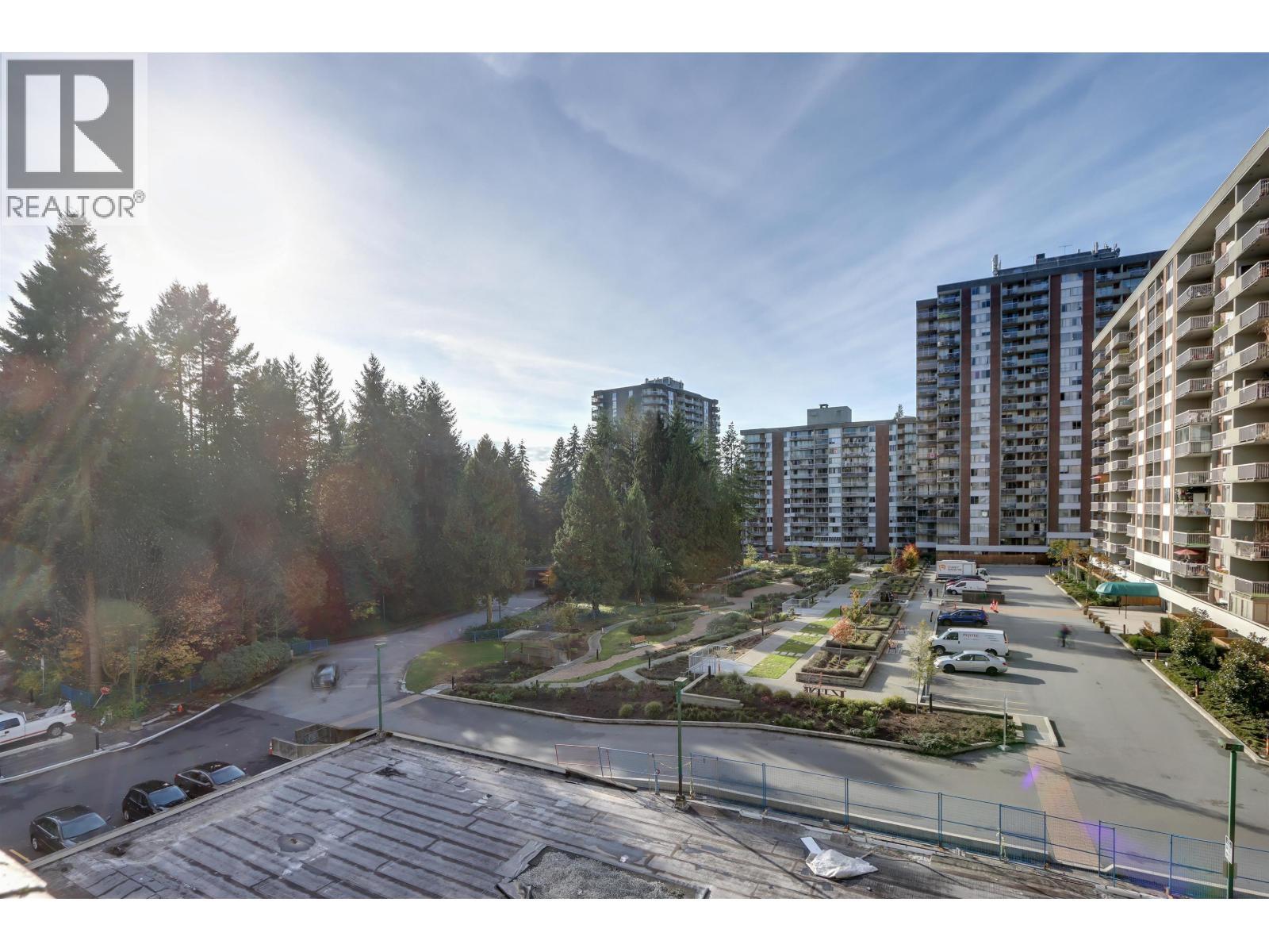 510 2008 FULLERTON AVENUE