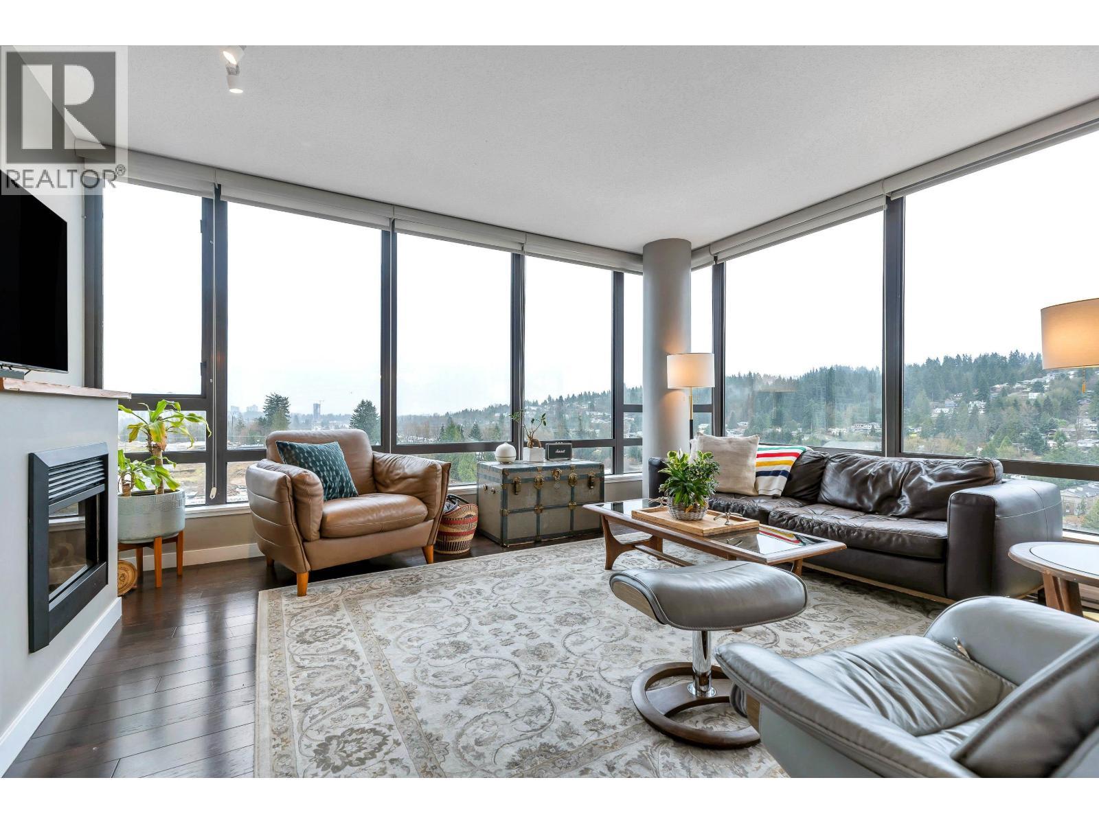 2002 400 CAPILANO ROAD