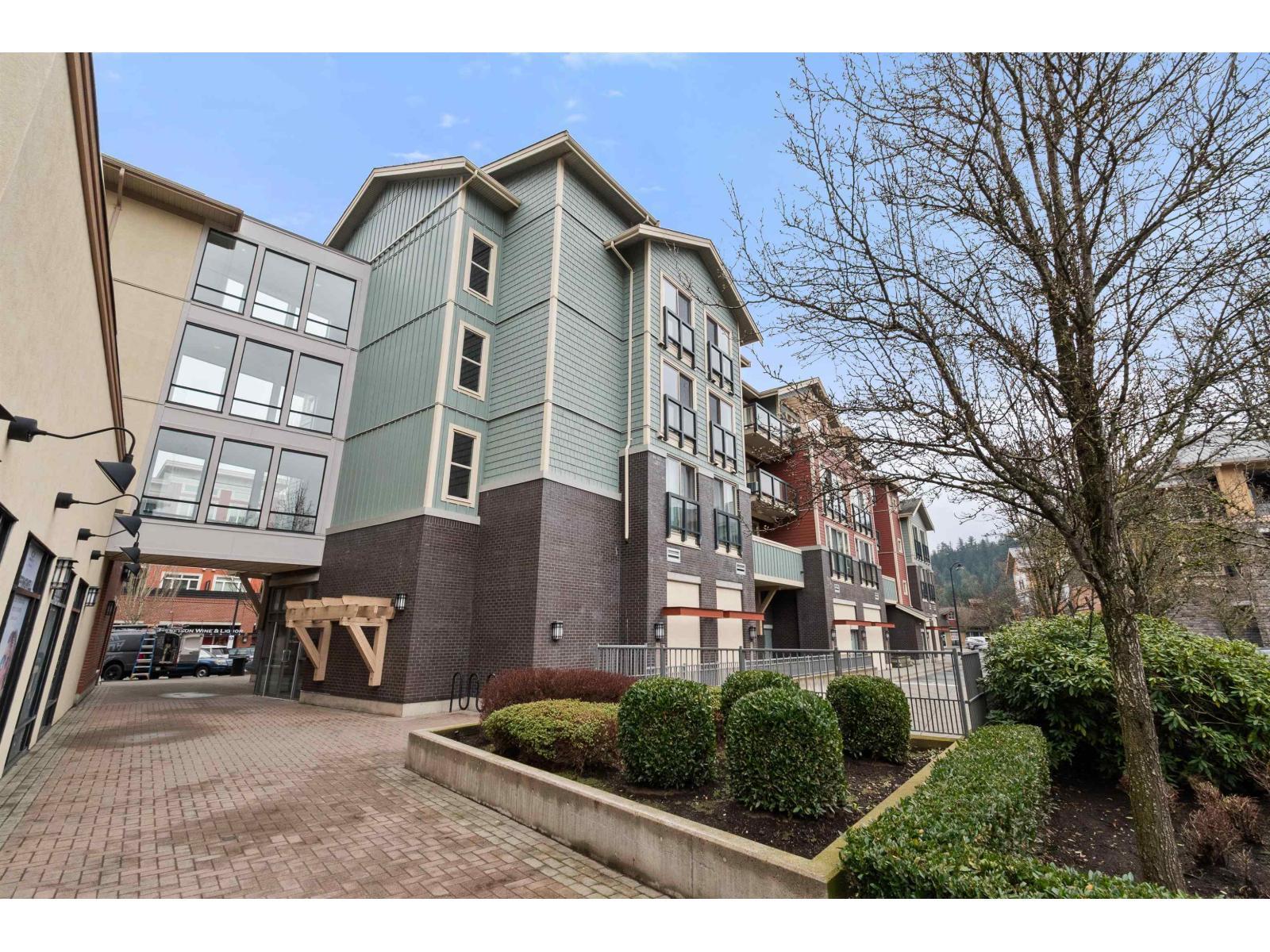 407 45530 MARKET WAY, Garrison Crossing