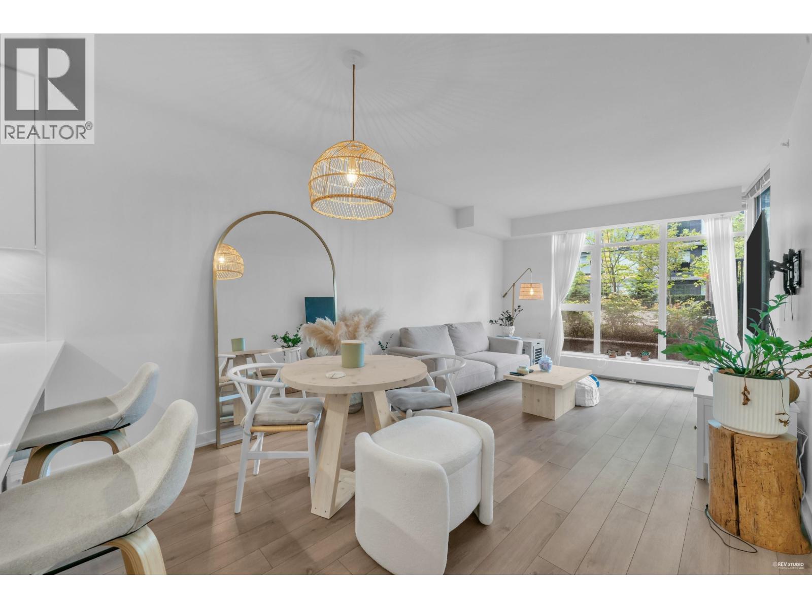 103 8940 UNIVERSITY CRESCENT