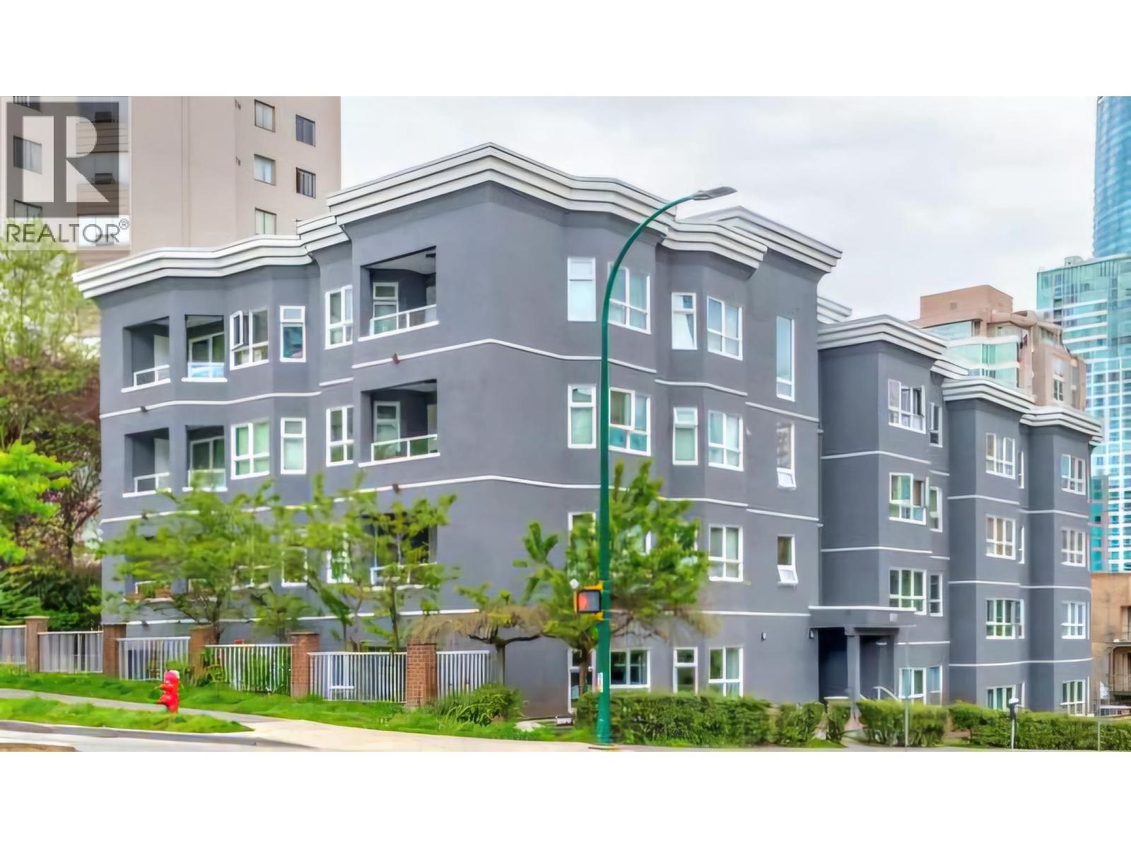 204 - 921 THURLOW STREET