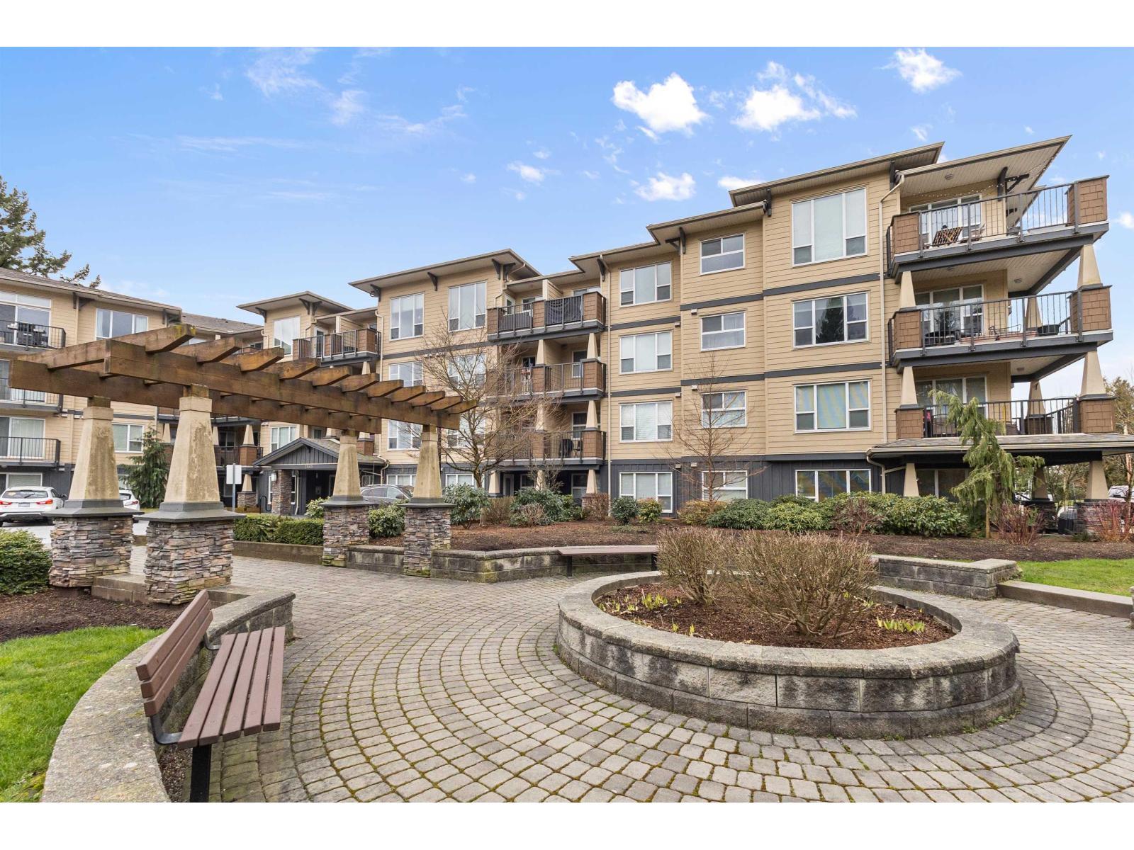 321 2565 CAMPBELL AVENUE