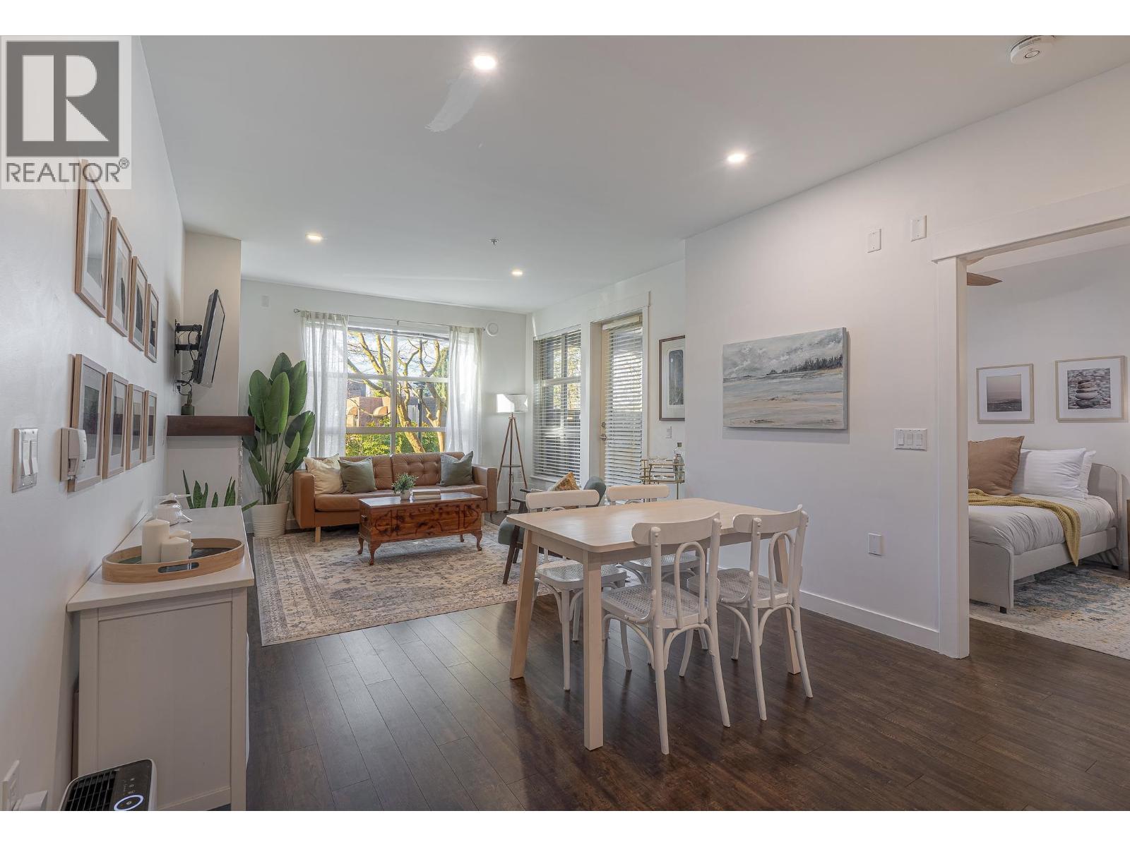 110 1468 ST. ANDREWS AVENUE