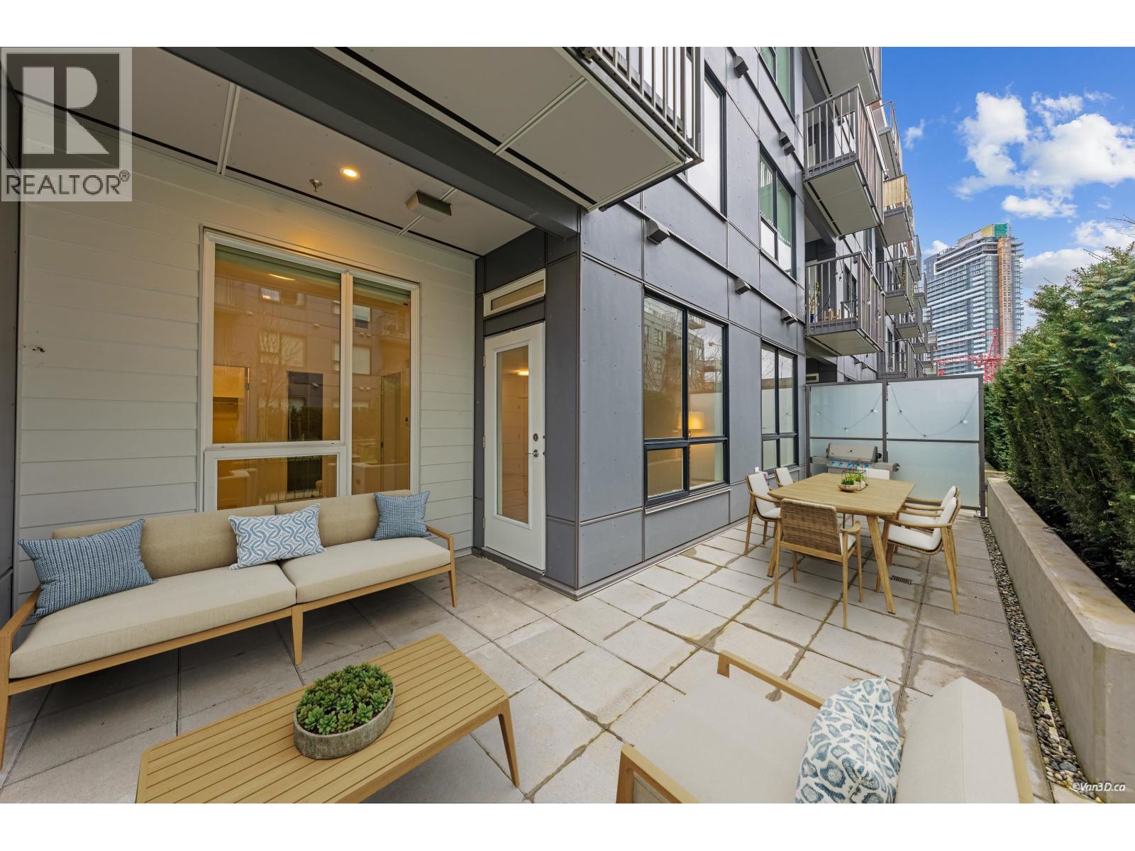 102 645 COMO LAKE AVENUE