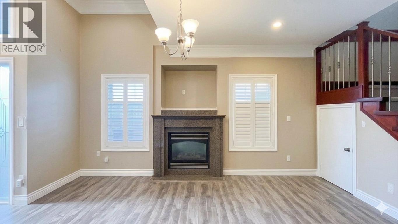 6916 CUNNINGHAM COURT