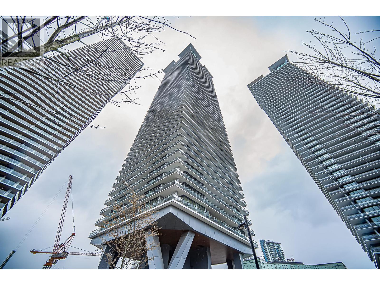 802 4730 LOUGHEED HIGHWAY