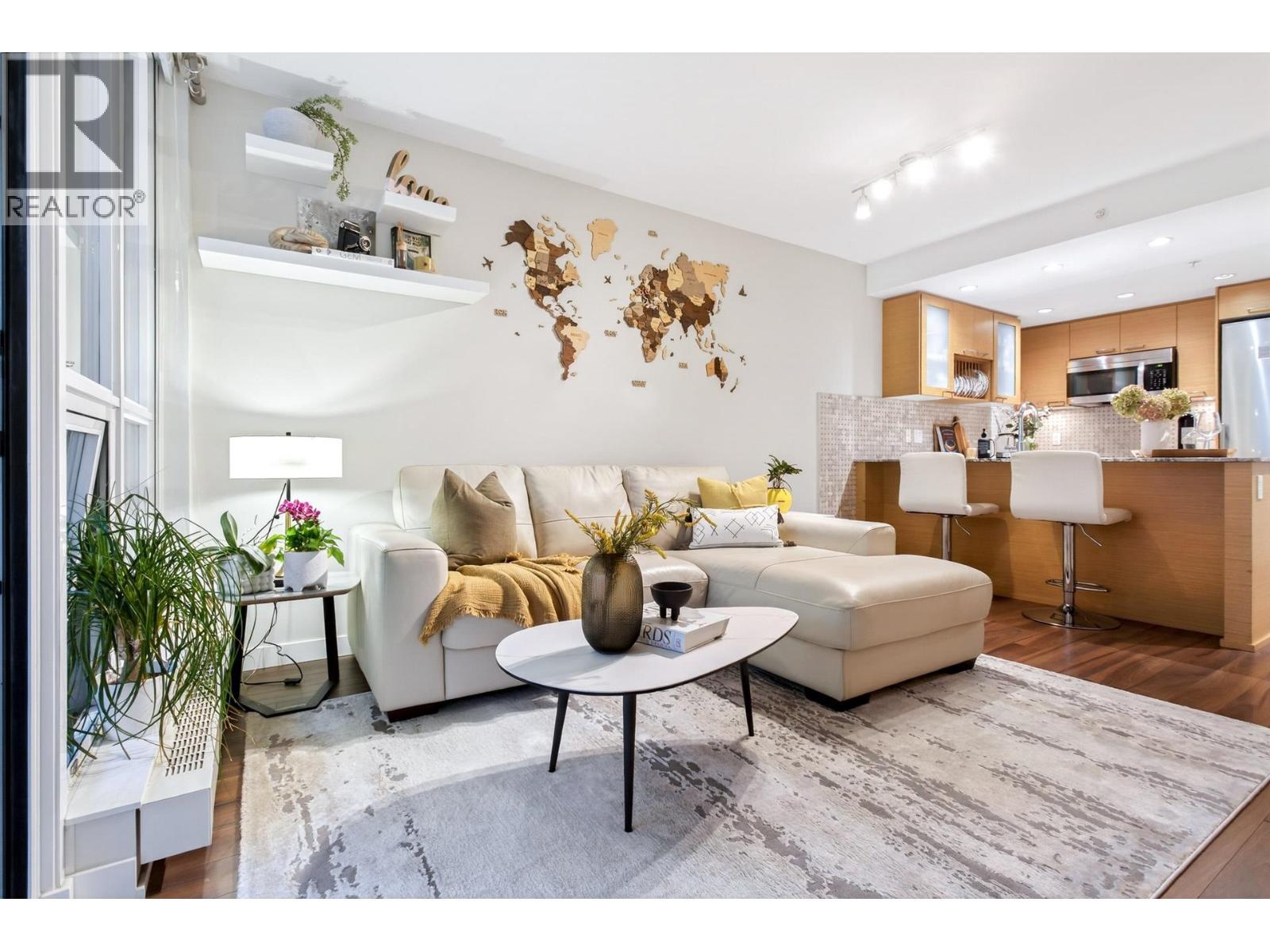 413 135 E 17TH STREET