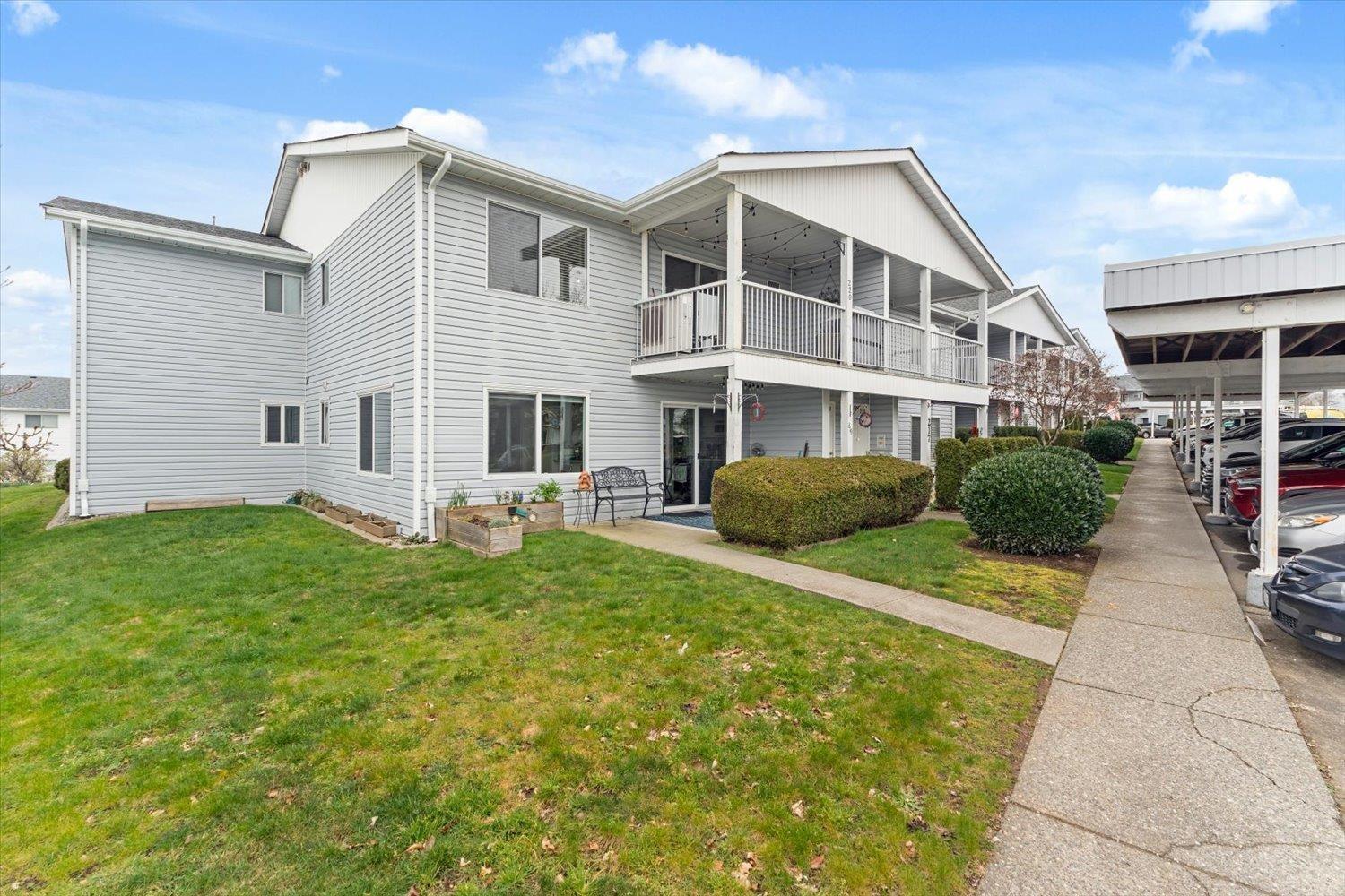 220 32691 GARIBALDI DRIVE