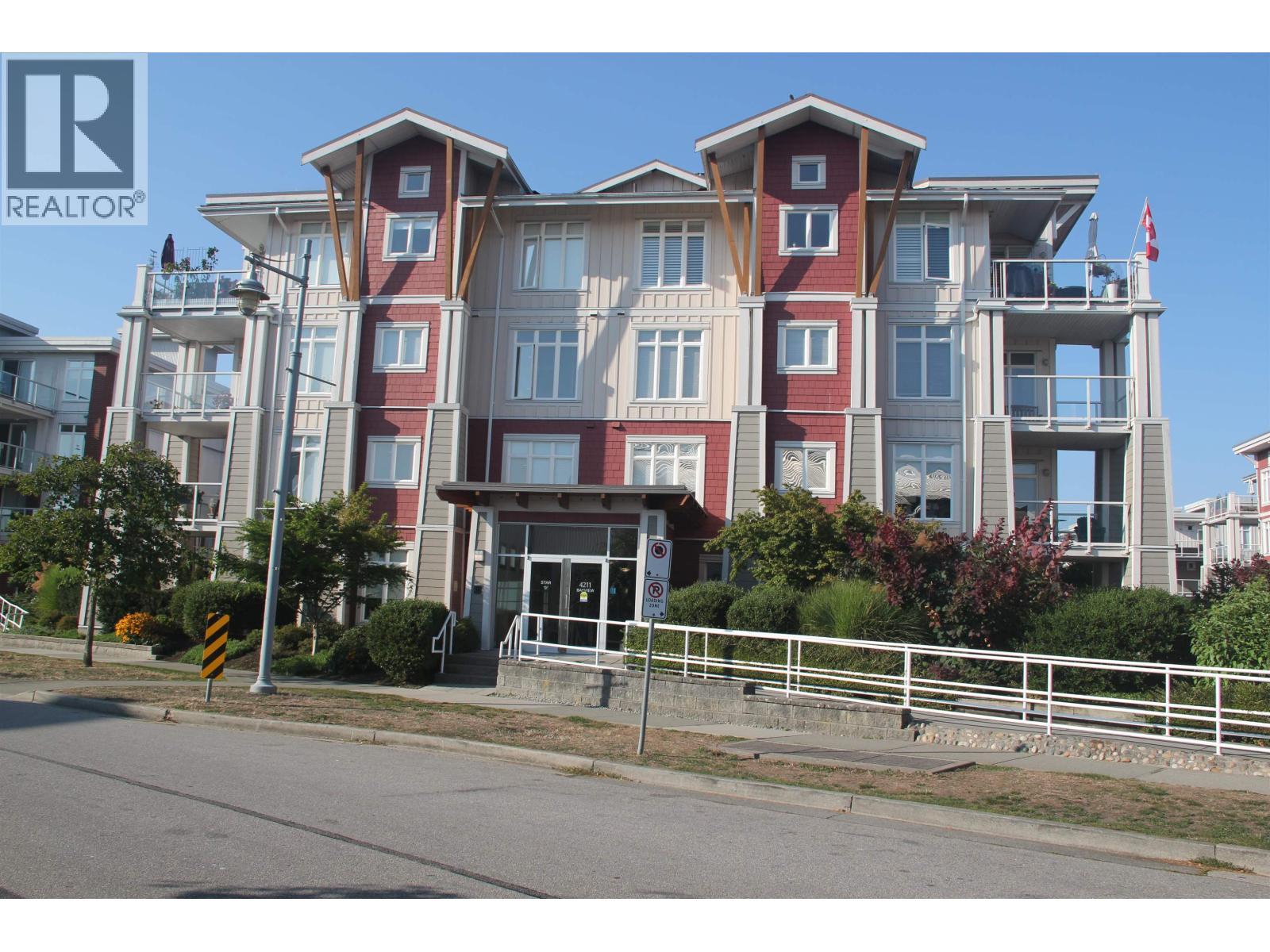 311 4211 BAYVIEW STREET