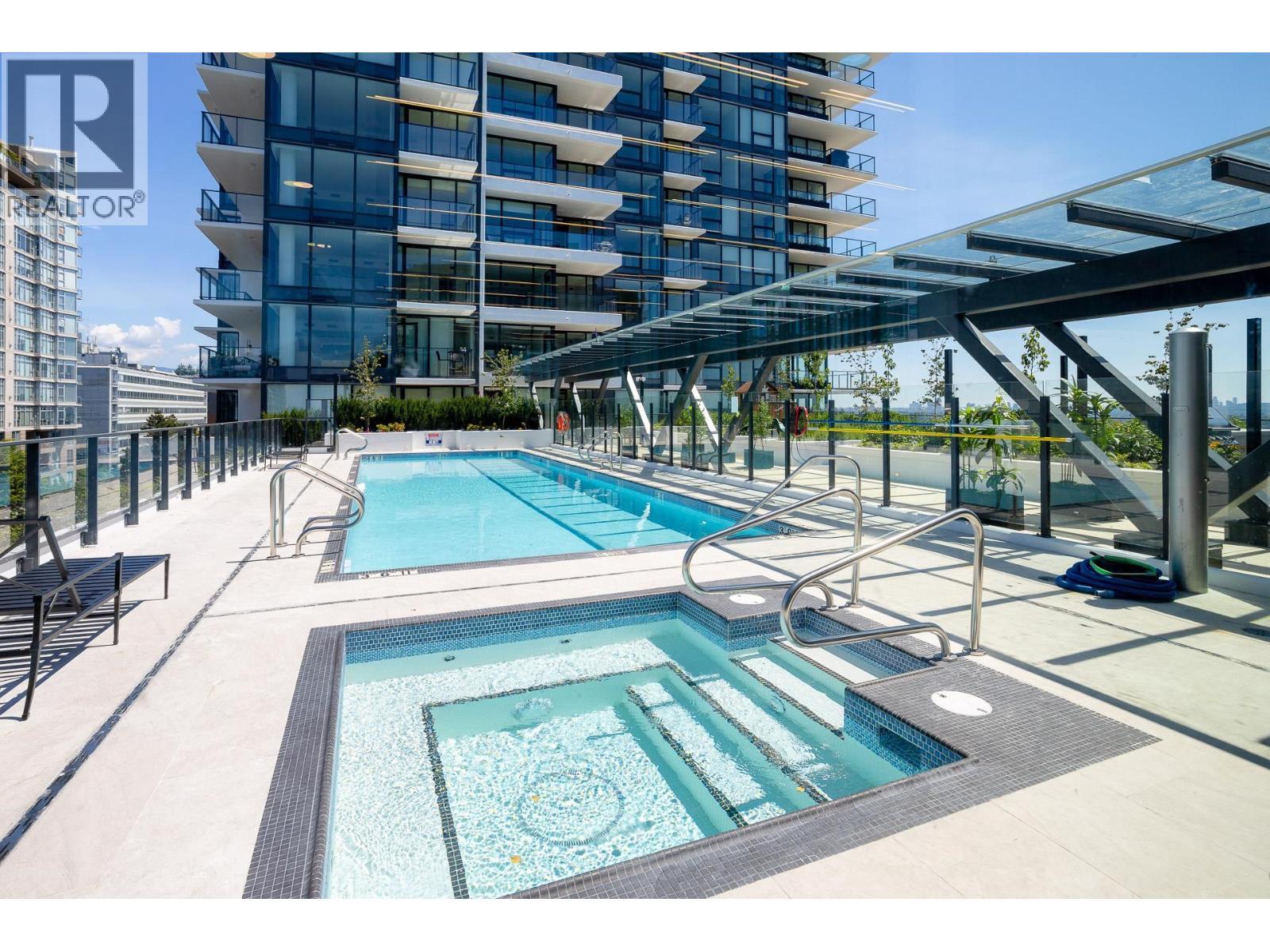 1203 135 E 13TH STREET