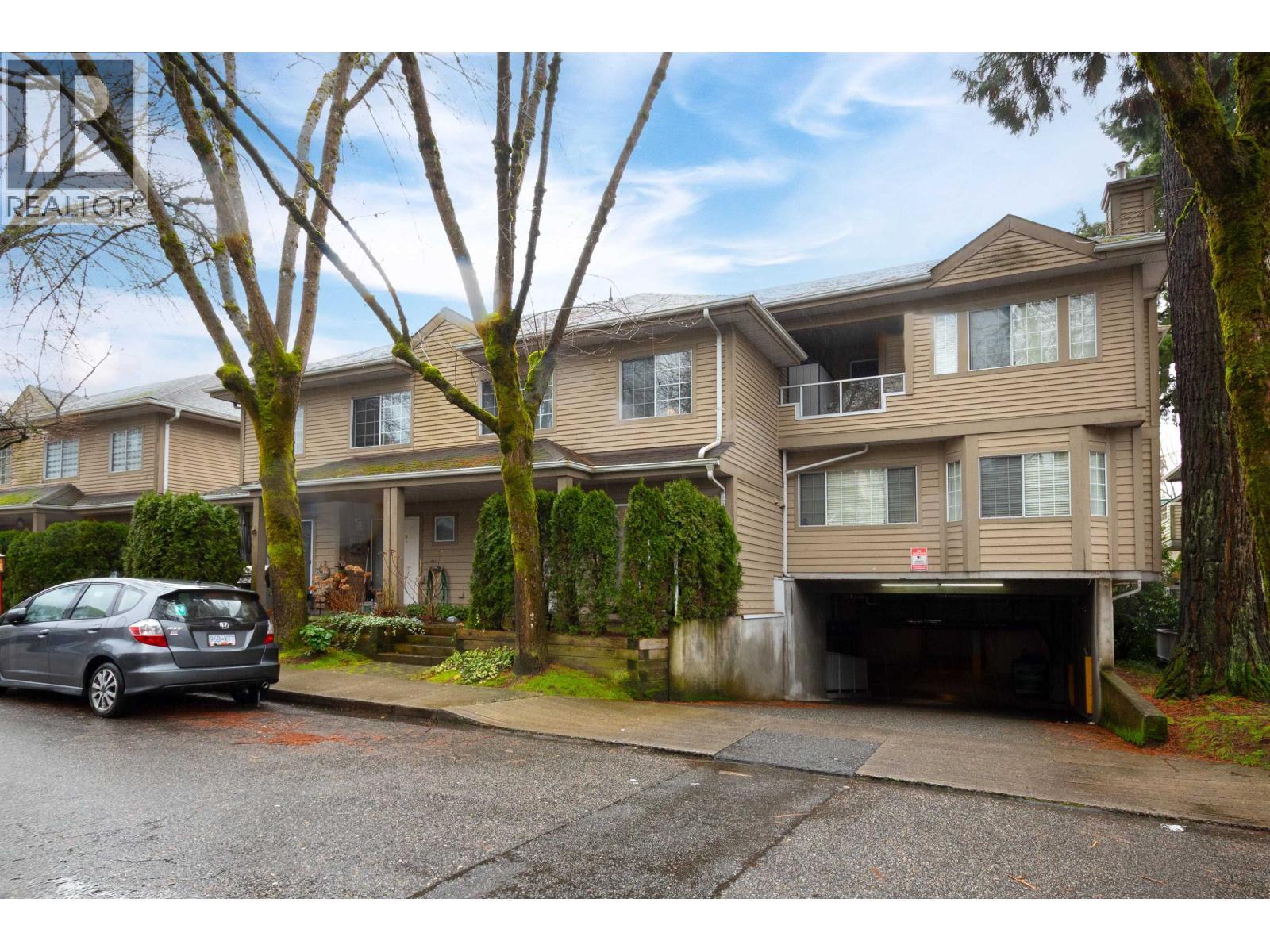 10 - 815 TOBRUCK AVENUE