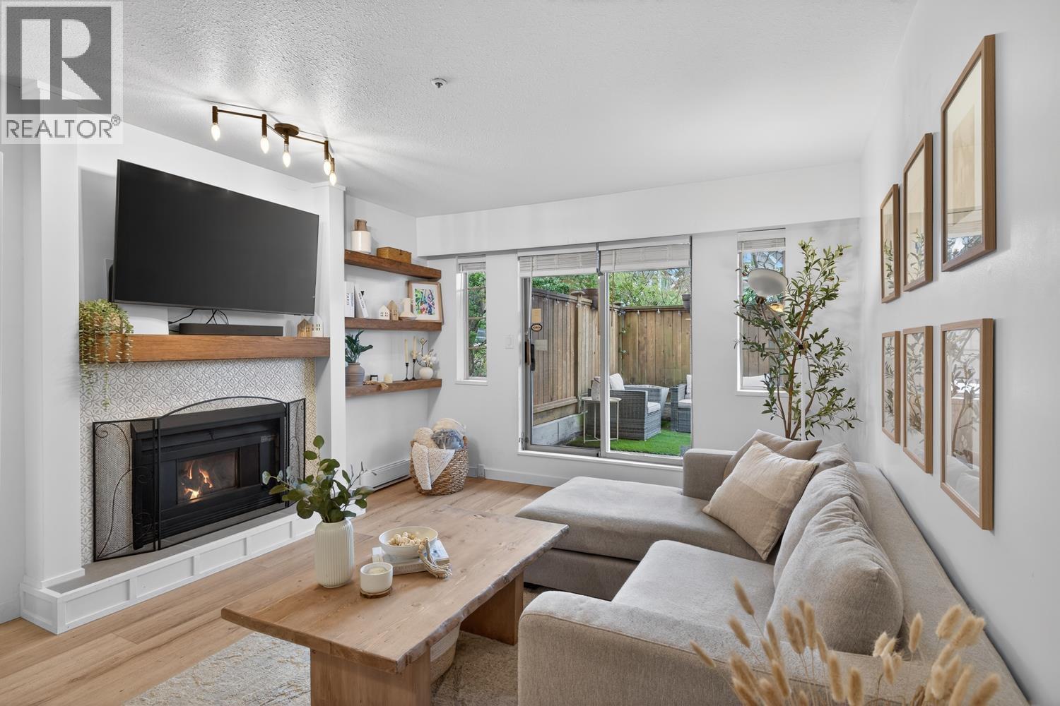 101 1689 E 4TH AVENUE