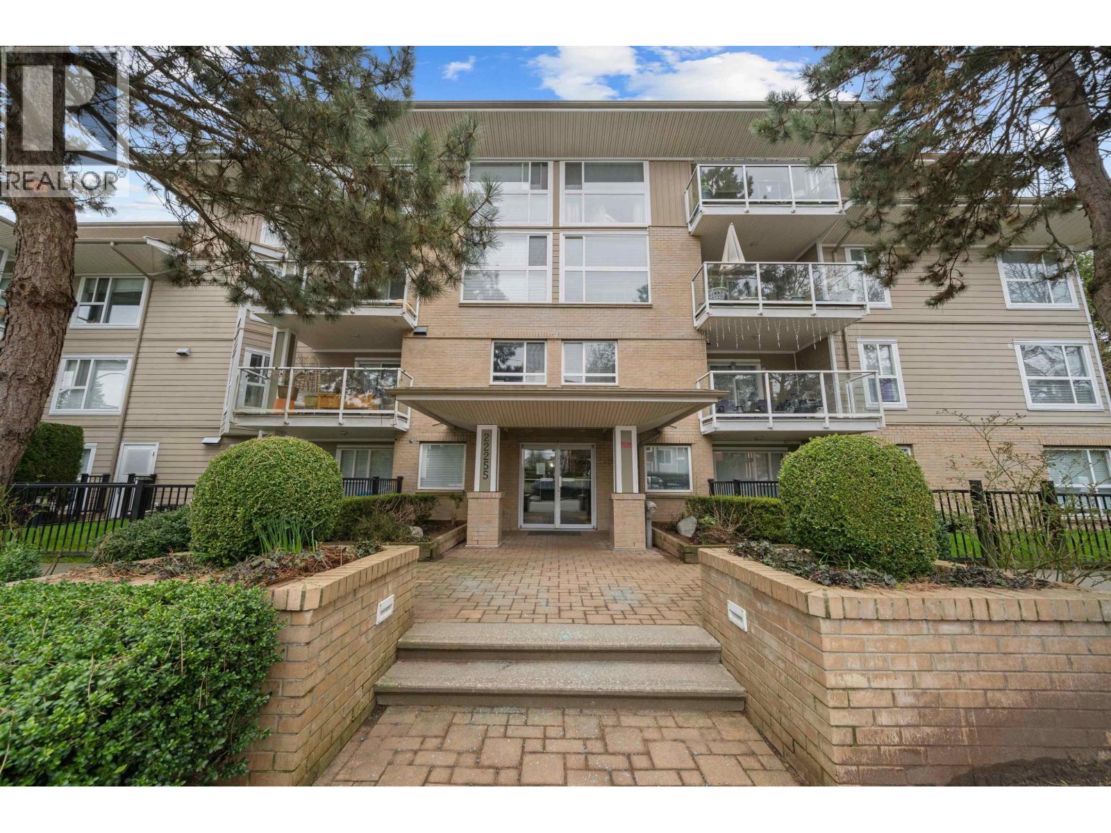 213 22255 122 AVENUE