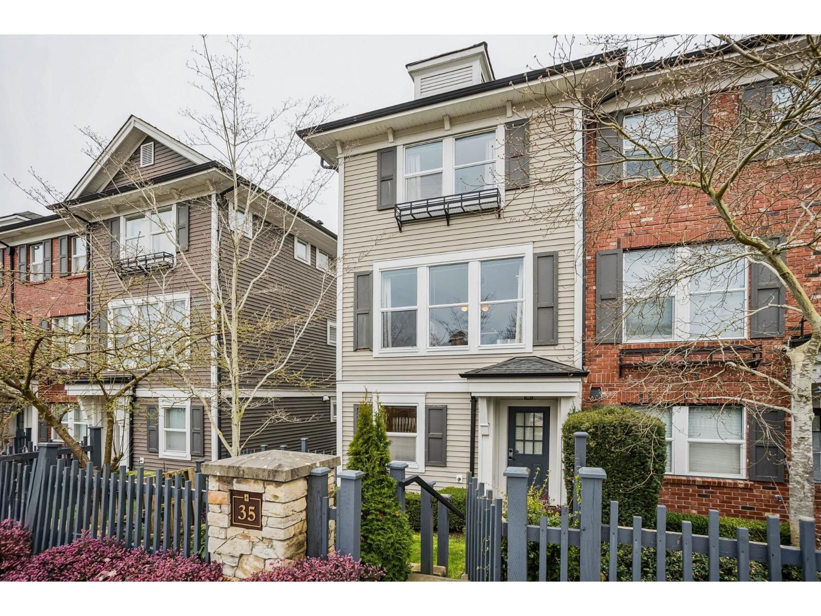 35 10415 DELSOM CRESCENT