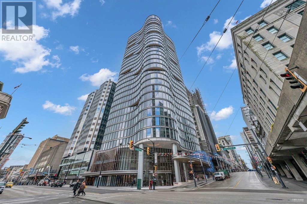 940 - 320 GRANVILLE STREET