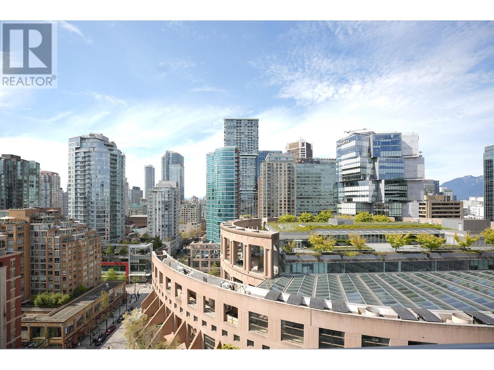 2208 788 HAMILTON STREET