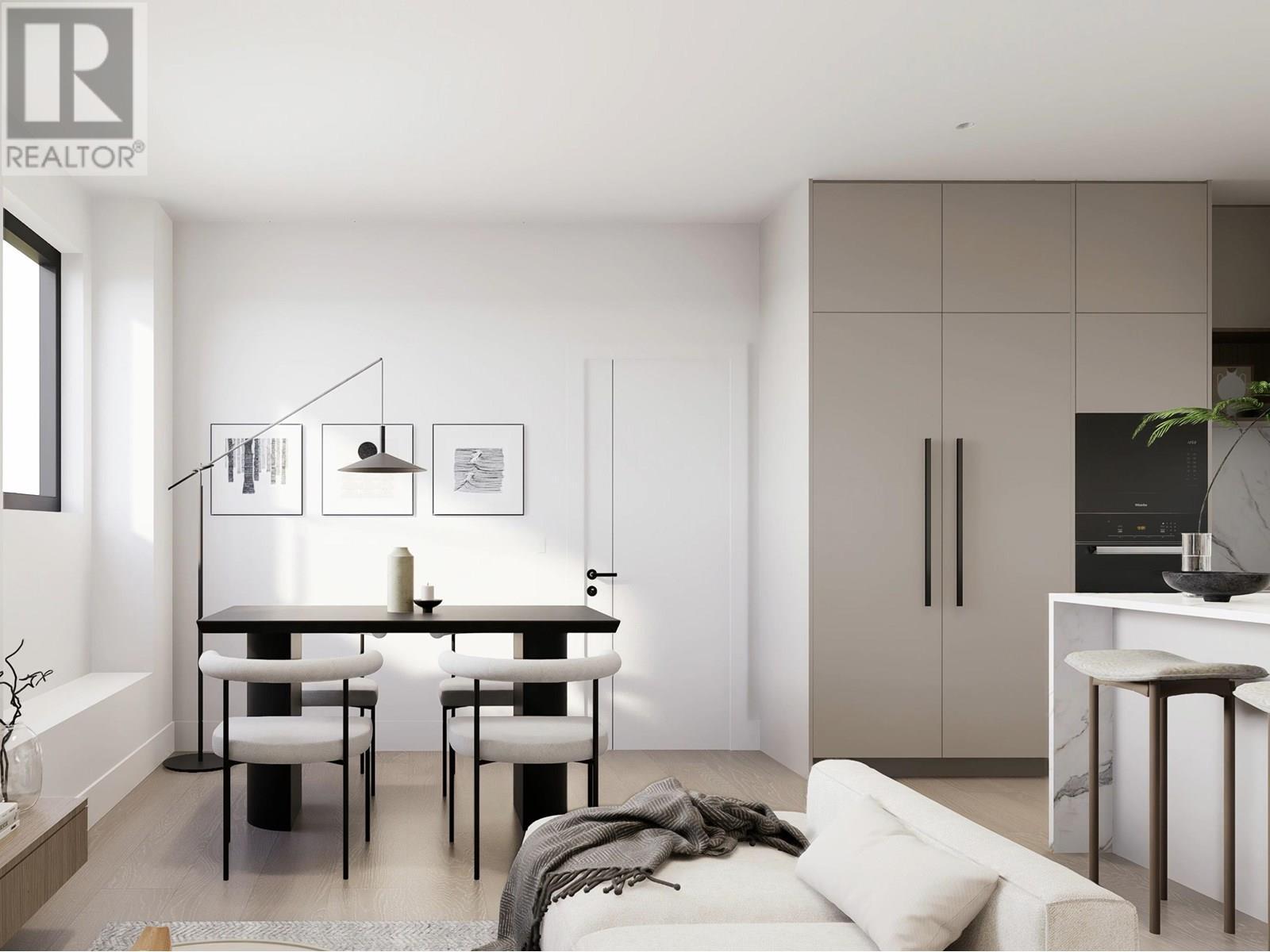 SL8 4611 STEVESTON HIGHWAY