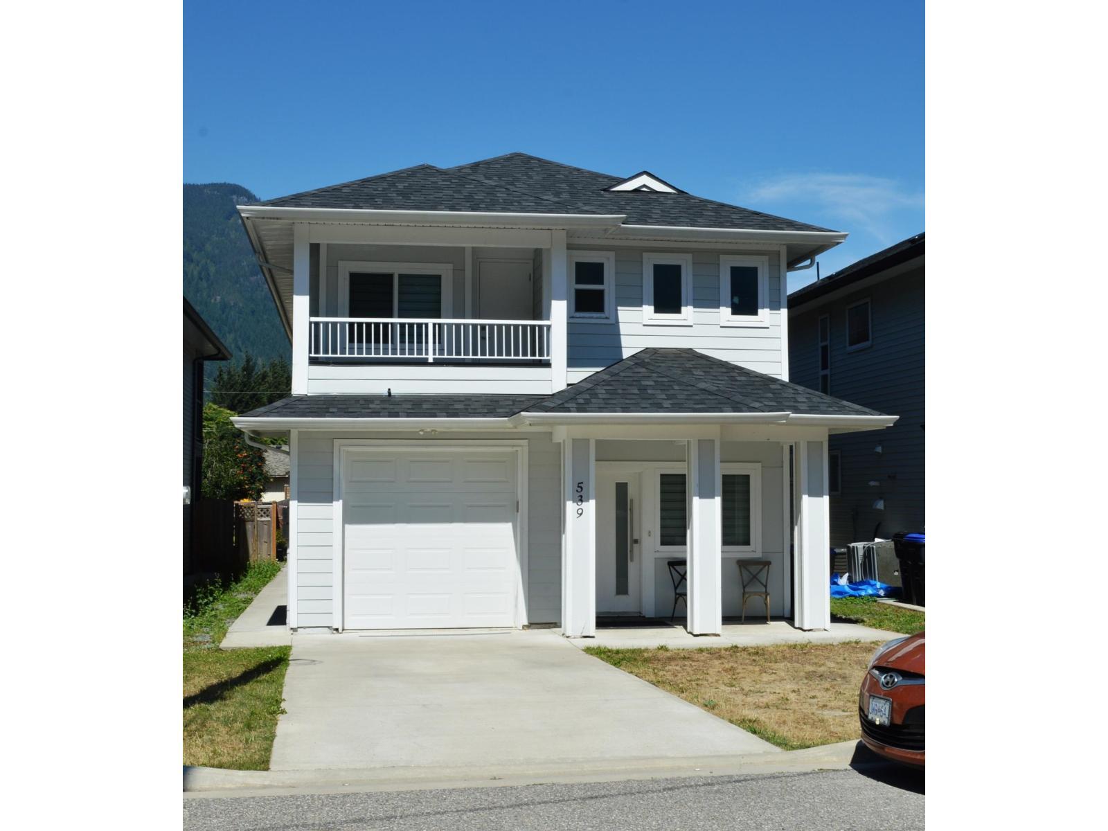 539 DOUGLAS STREET, Hope