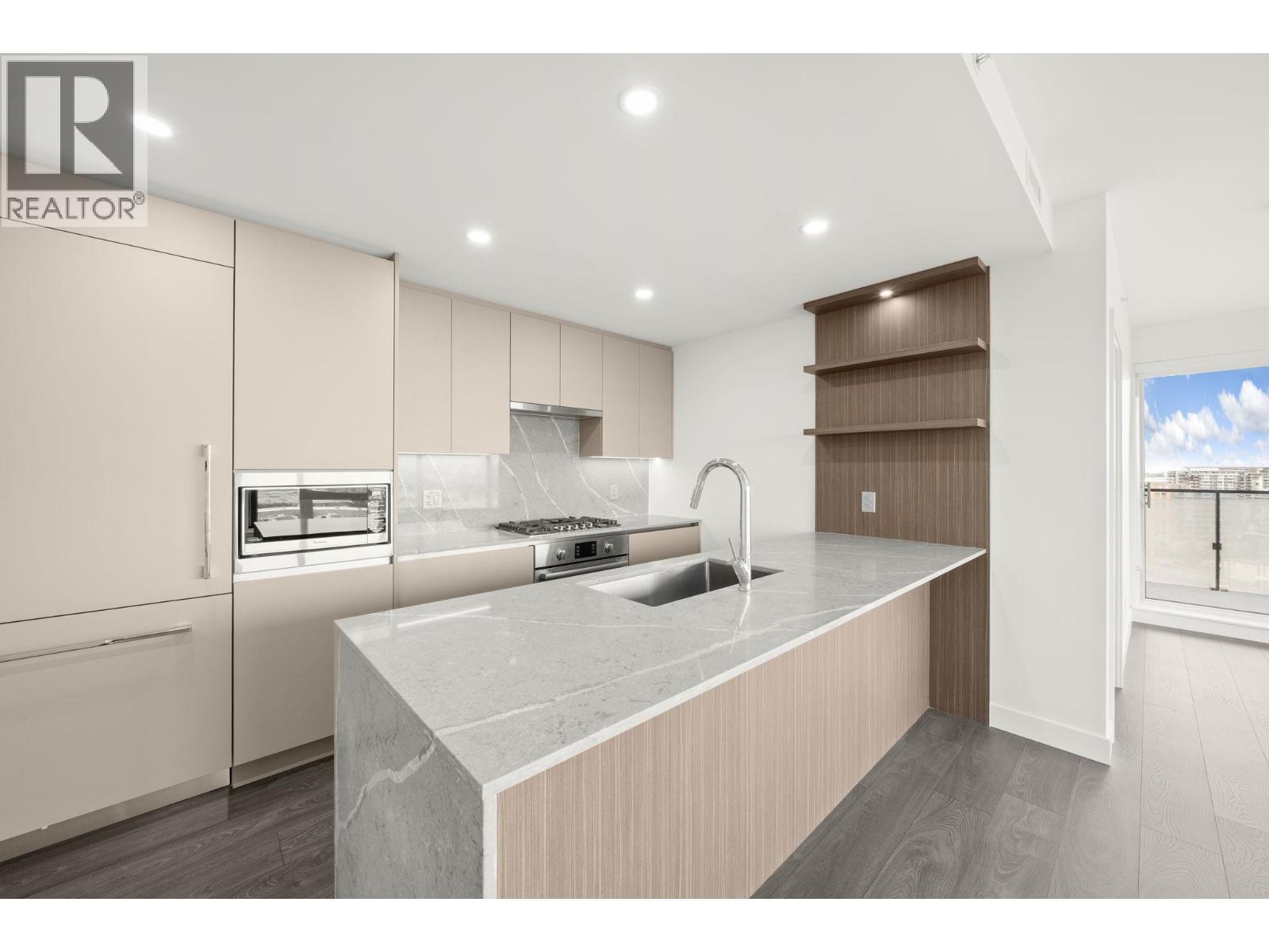 1508 - 5520 MCNAUGHTON ROAD