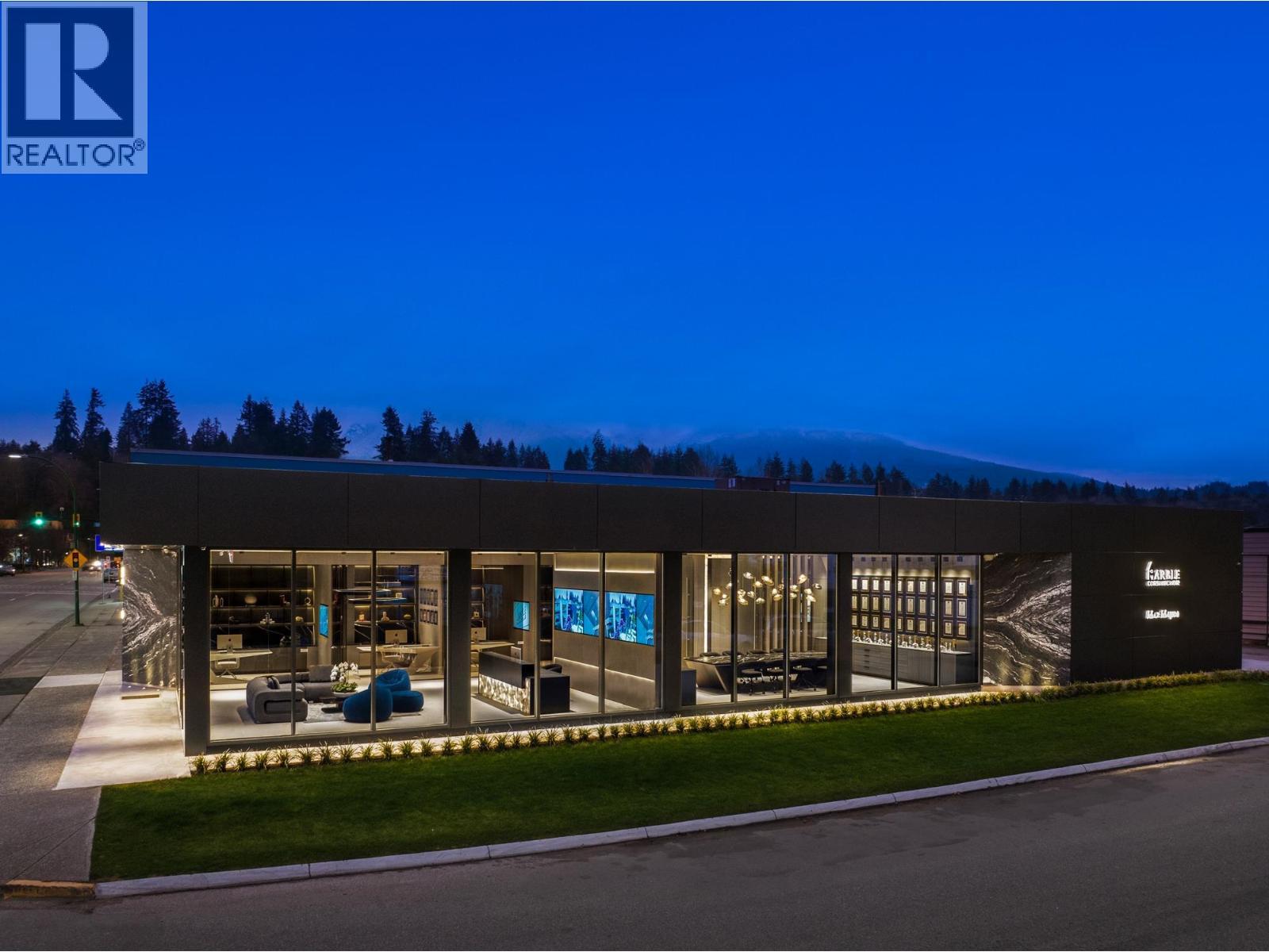 1406 PEMBERTON AVENUE