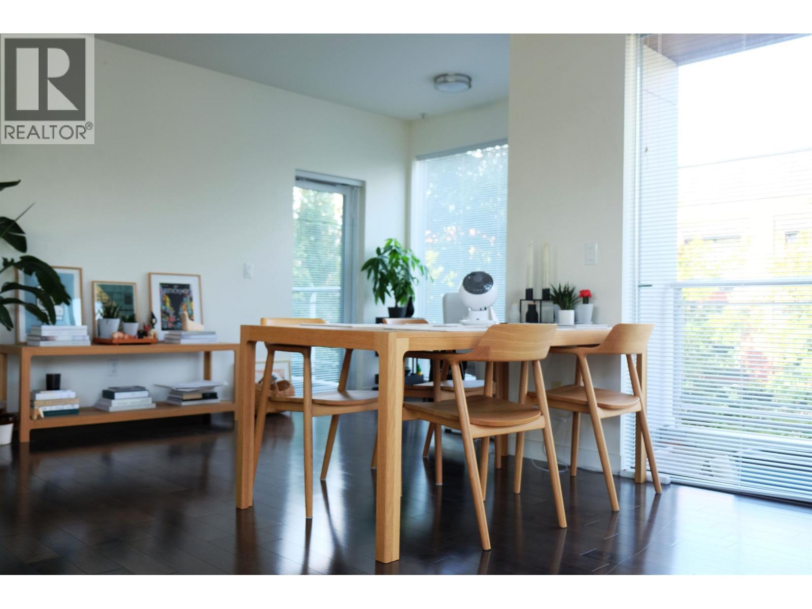 205 3333 MAIN STREET