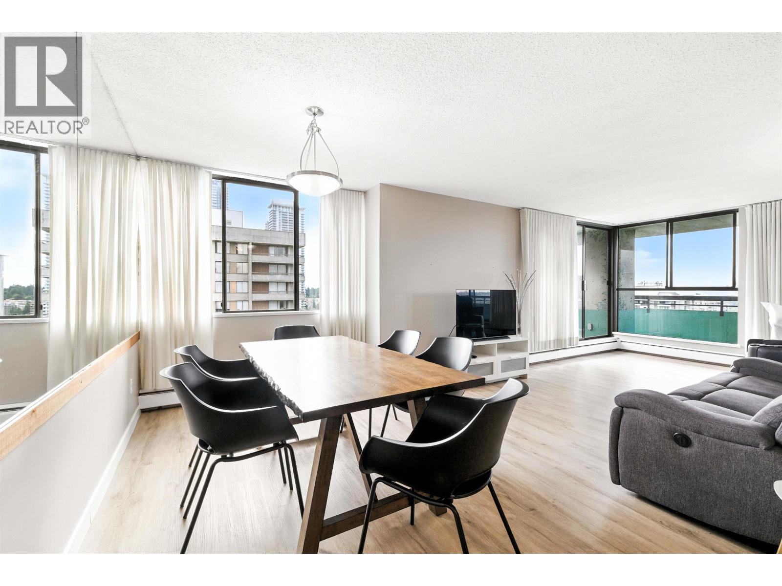 2403 3737 BARTLETT COURT