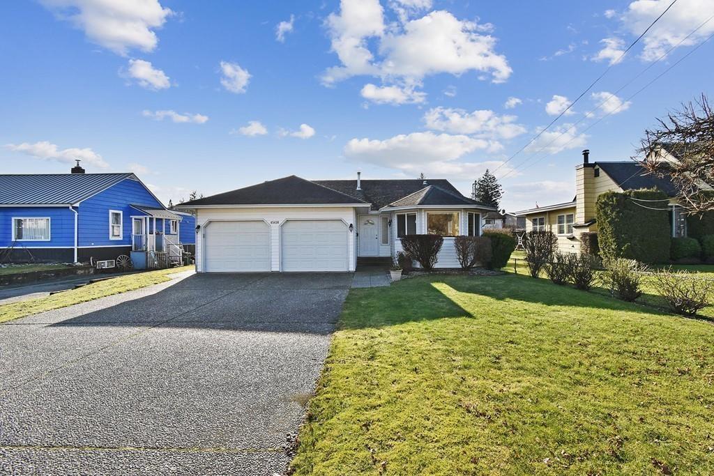 45430 BERNARD AVENUE, Chilliwack Proper West