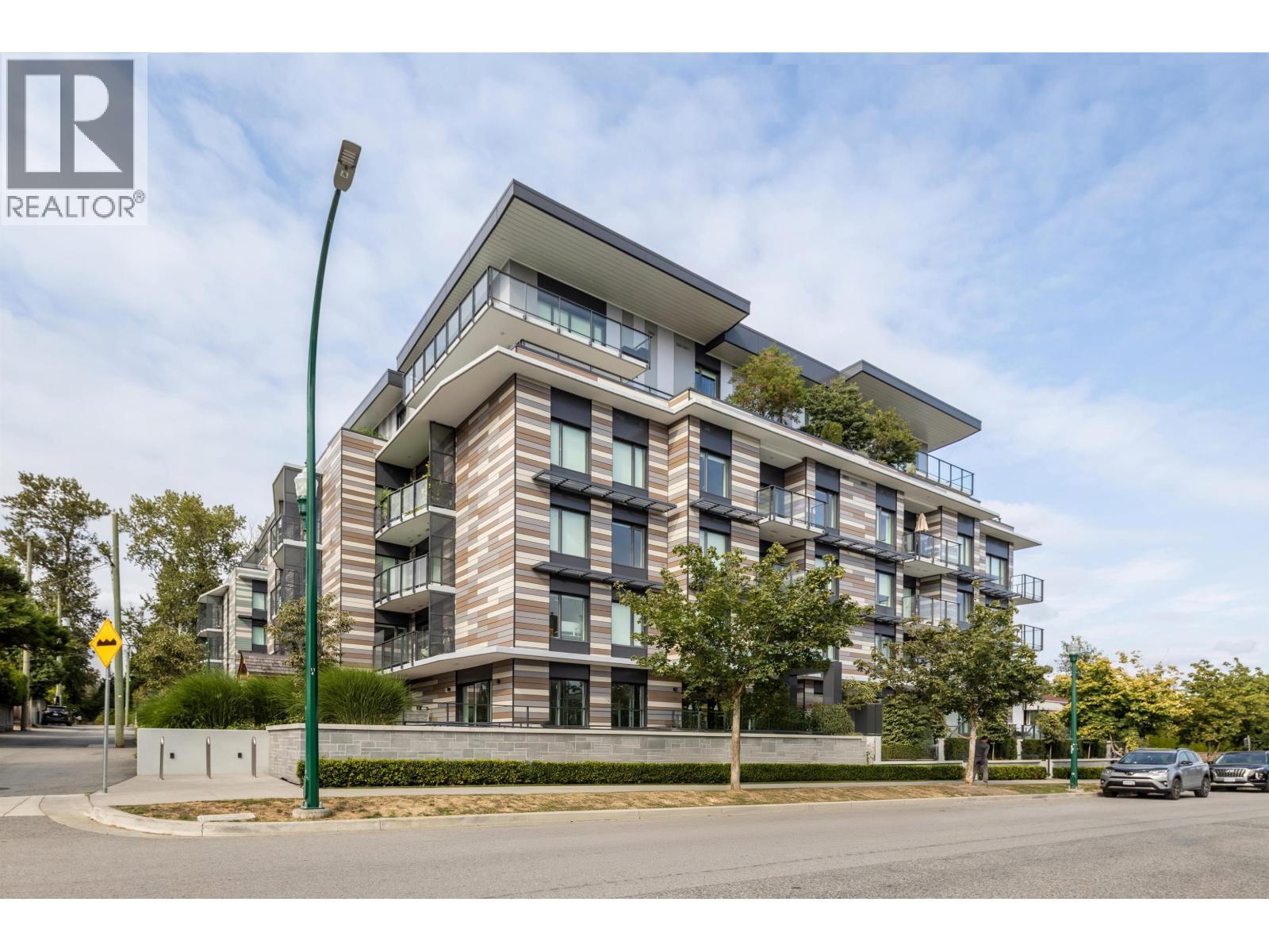 202 - 477 W 59TH AVENUE