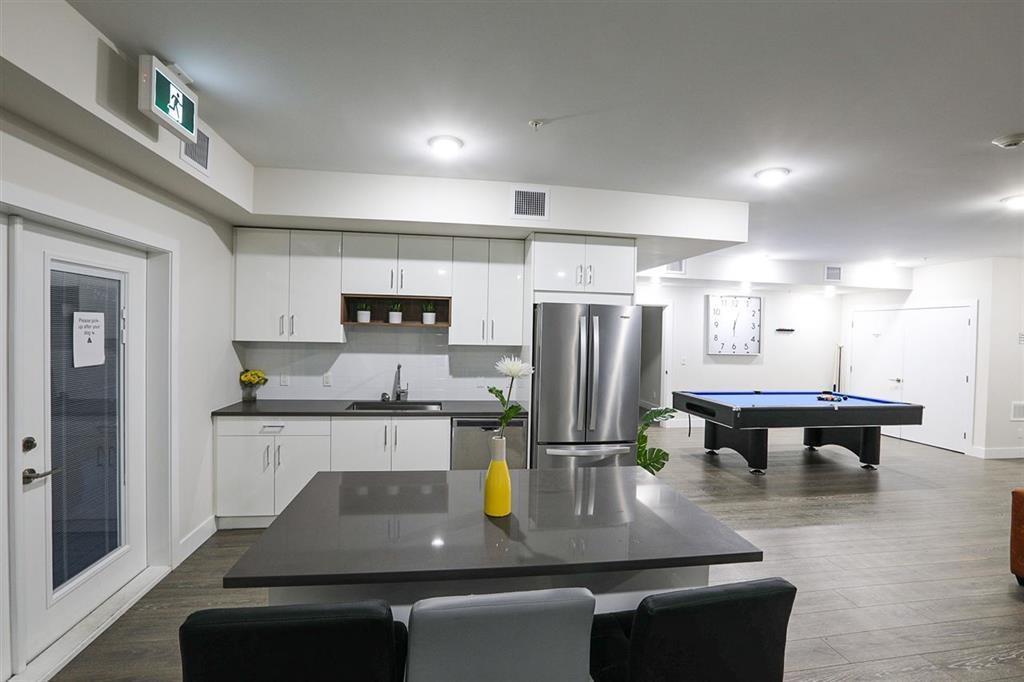 515 15351 101 AVENUE