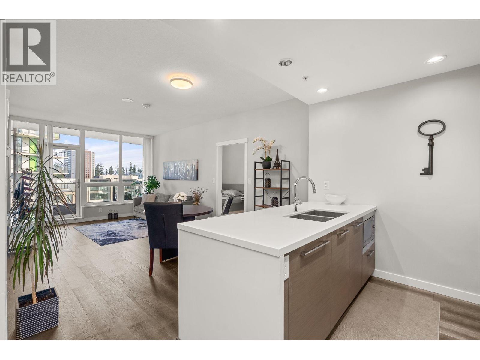 606 5628 BIRNEY AVENUE