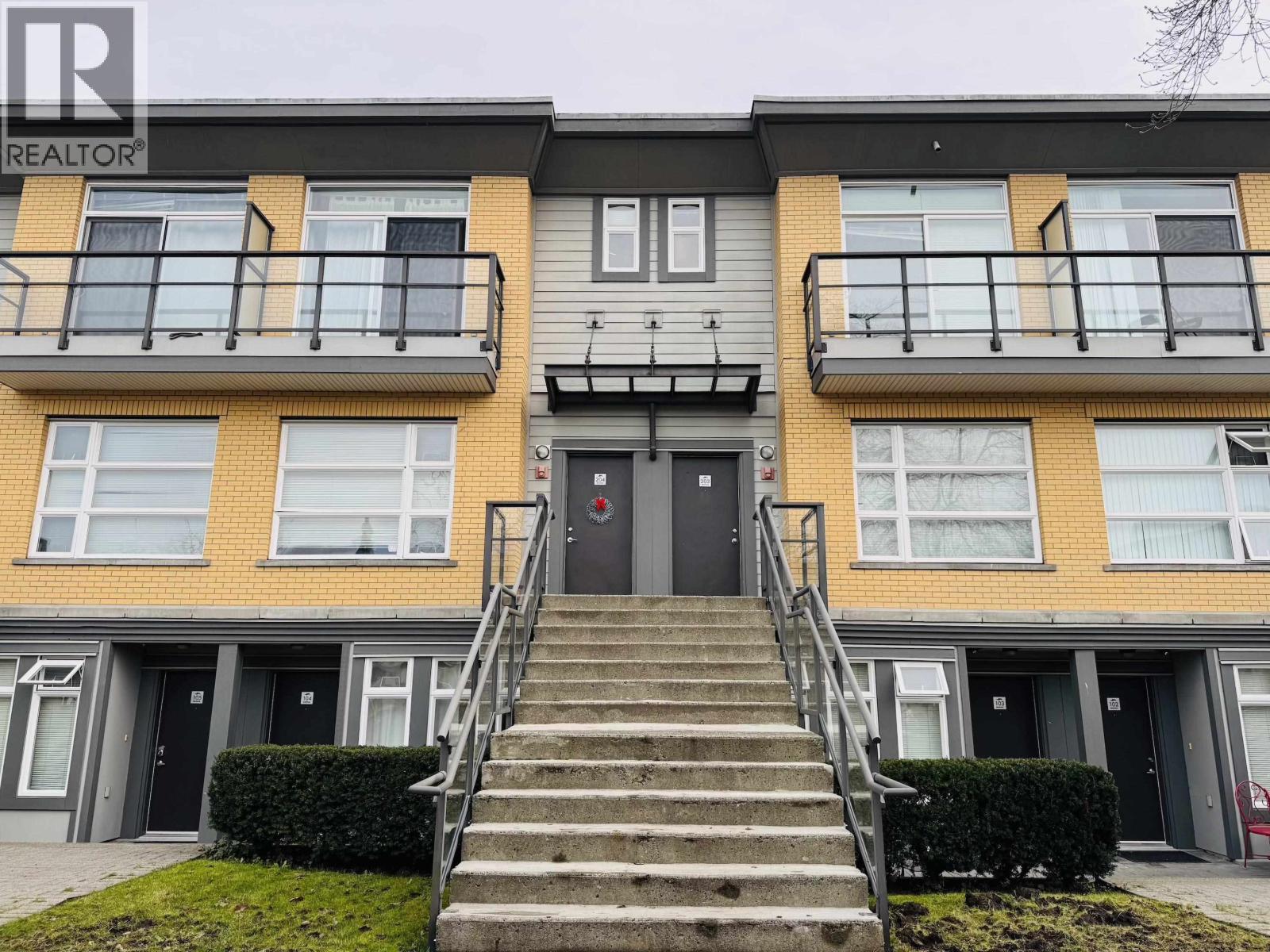 204 - 5568 KINGS ROAD