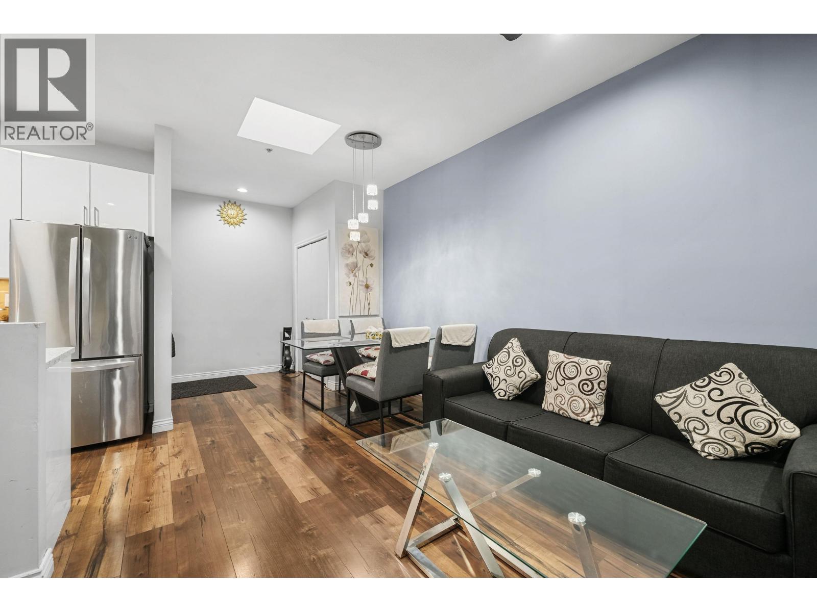 203 6460 MAIN STREET