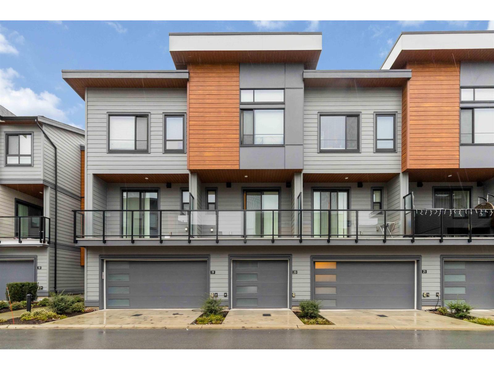 20 - 30530 CARDINAL AVENUE