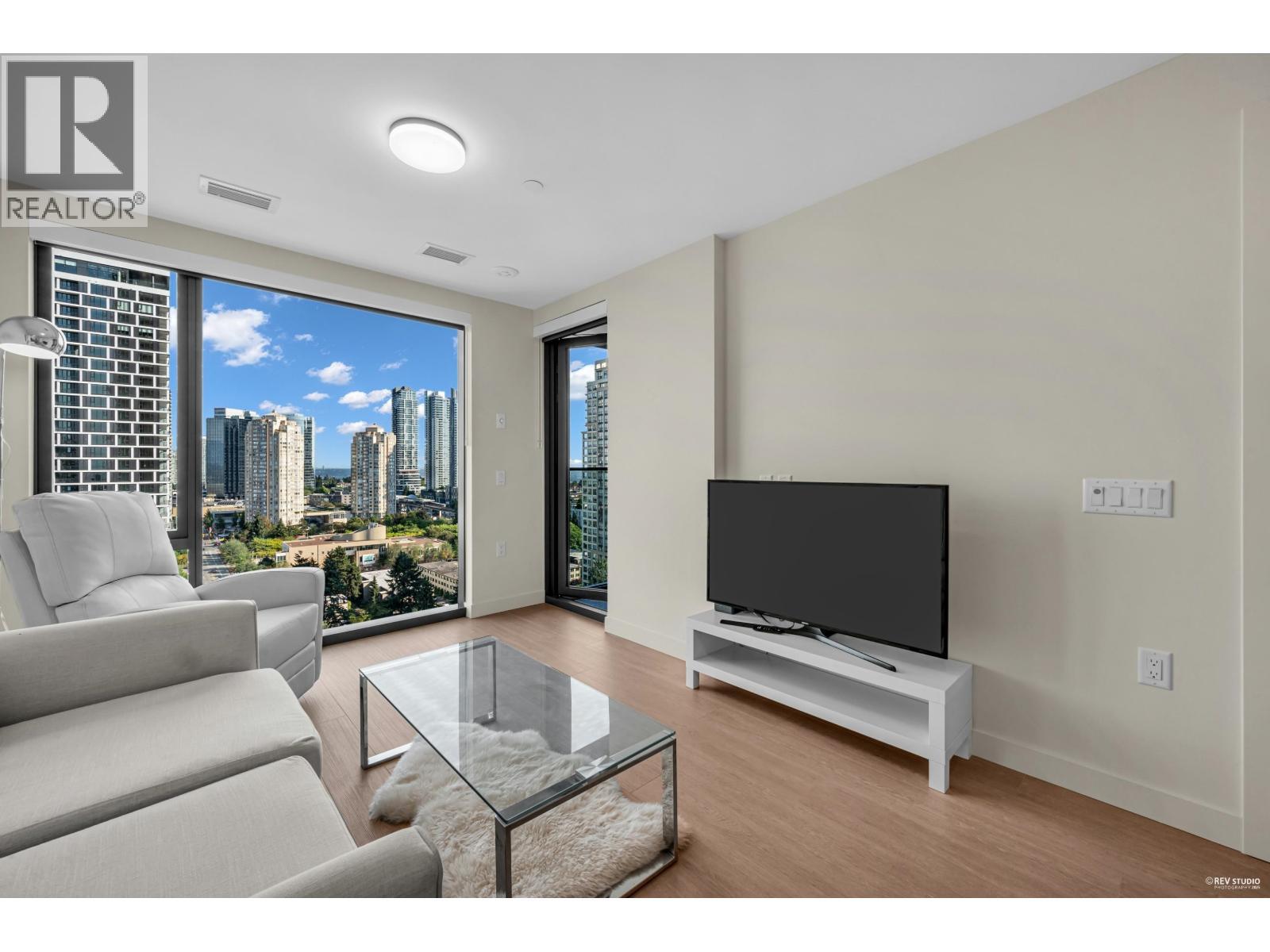 1601 - 5987 WILSON AVENUE